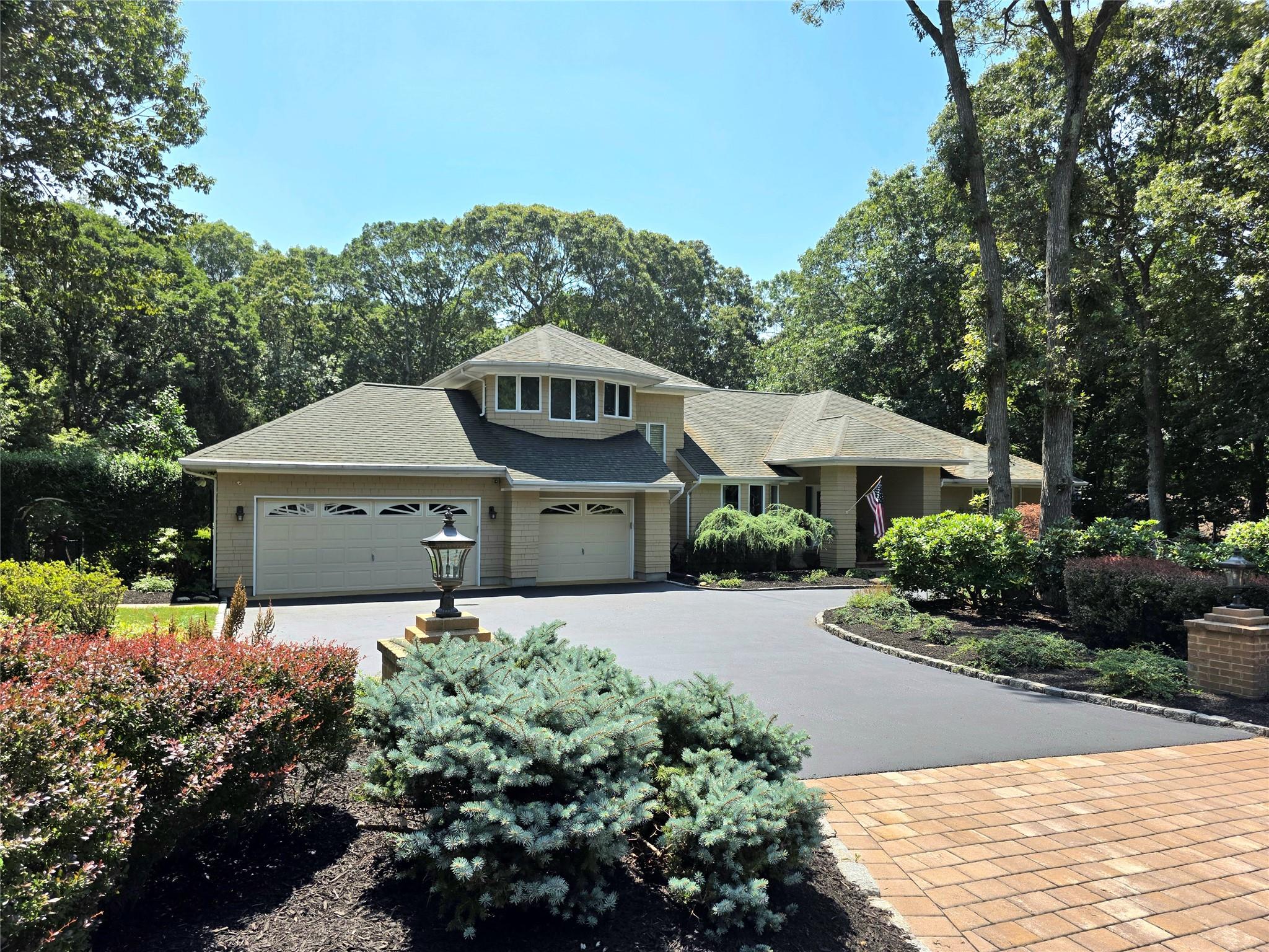 #1 photo, 6 Ring Neck Court, Wading River , NY 11792
