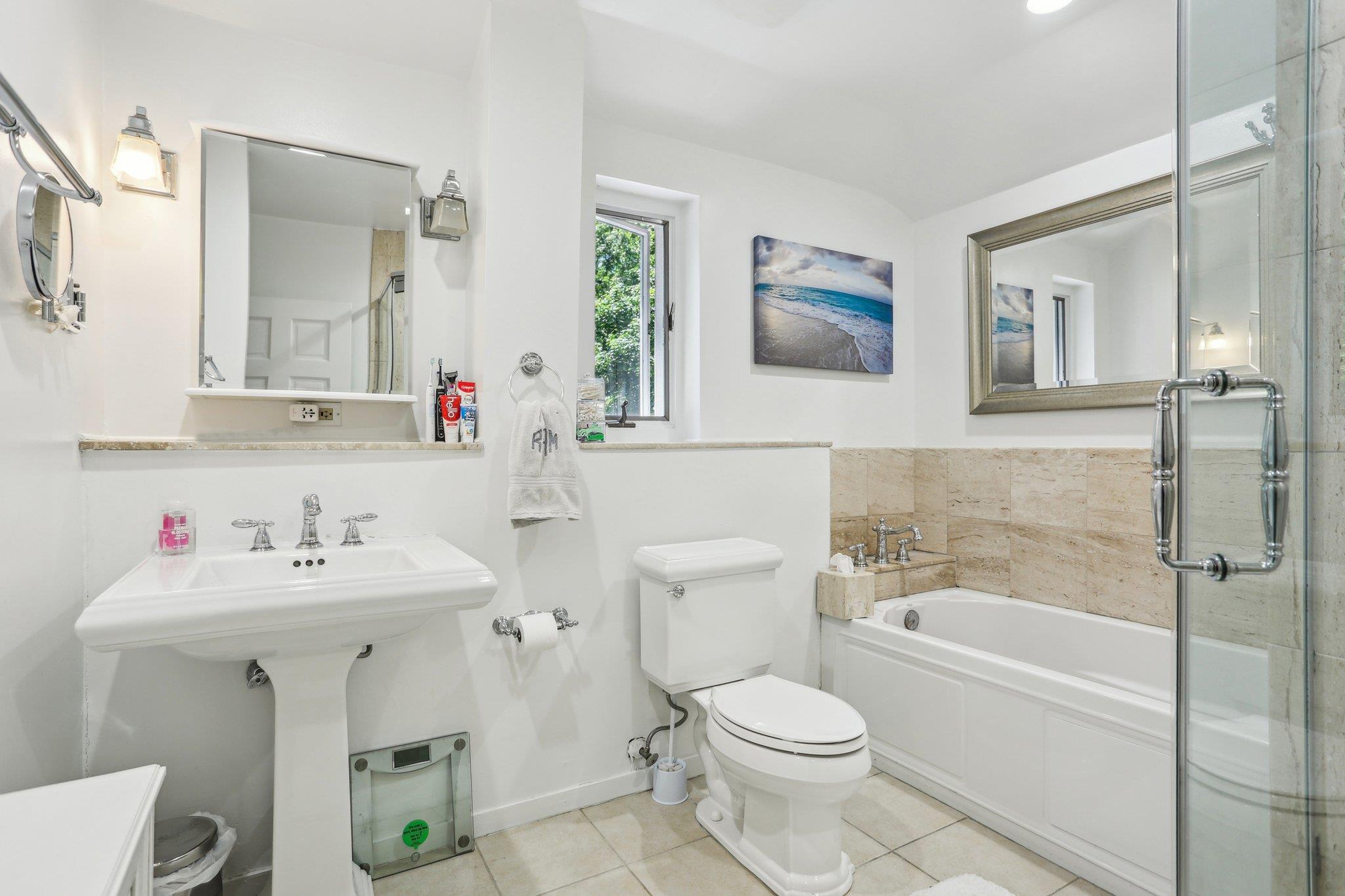 #11 photo, 80-36 208th Street, 皇后区 Hollis Hills , NY 11427