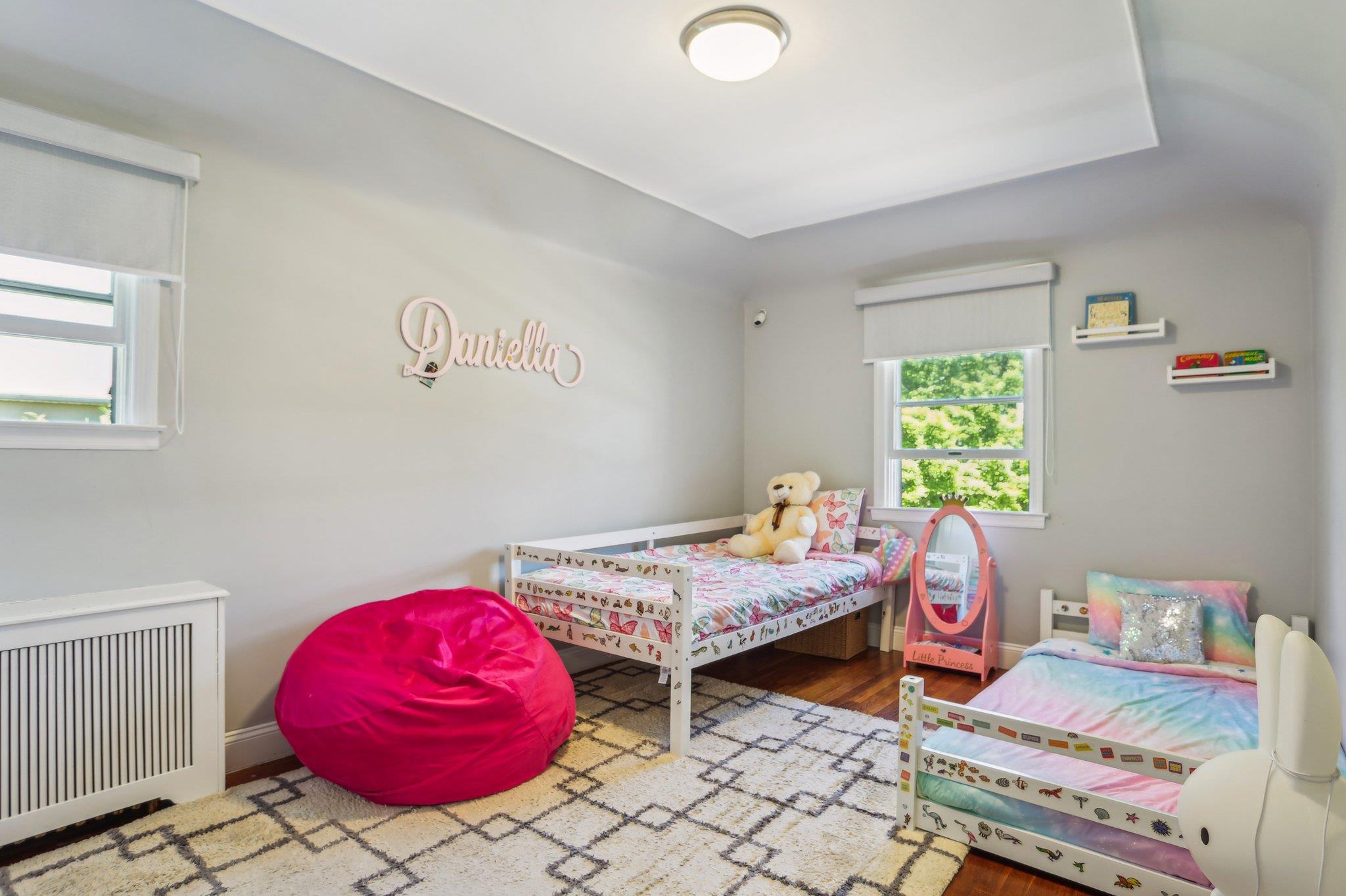 #8 photo, 80-36 208th Street, 皇后区 Hollis Hills , NY 11427