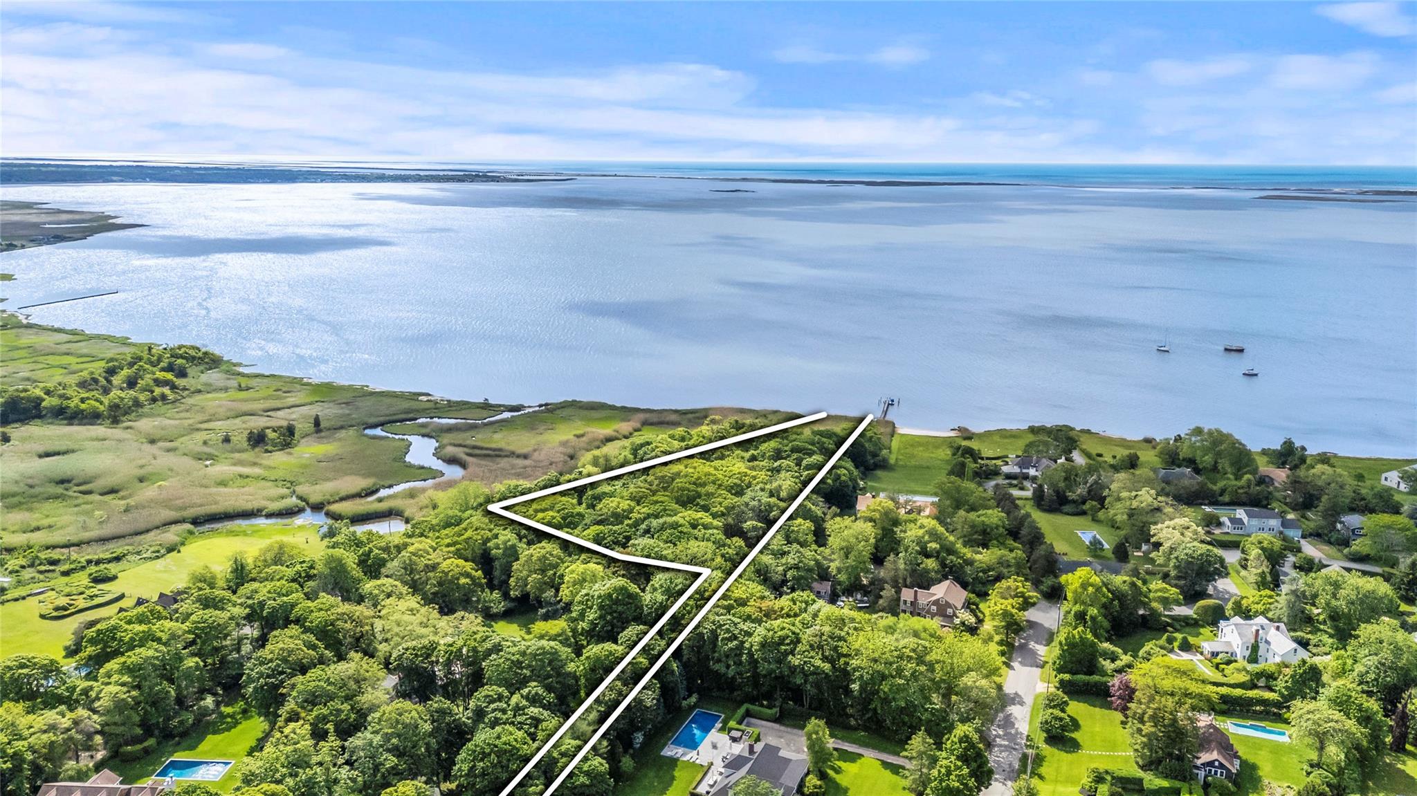 #18 photo, 198 South Country Road, サフォーク郡 Bellport , NY 11713