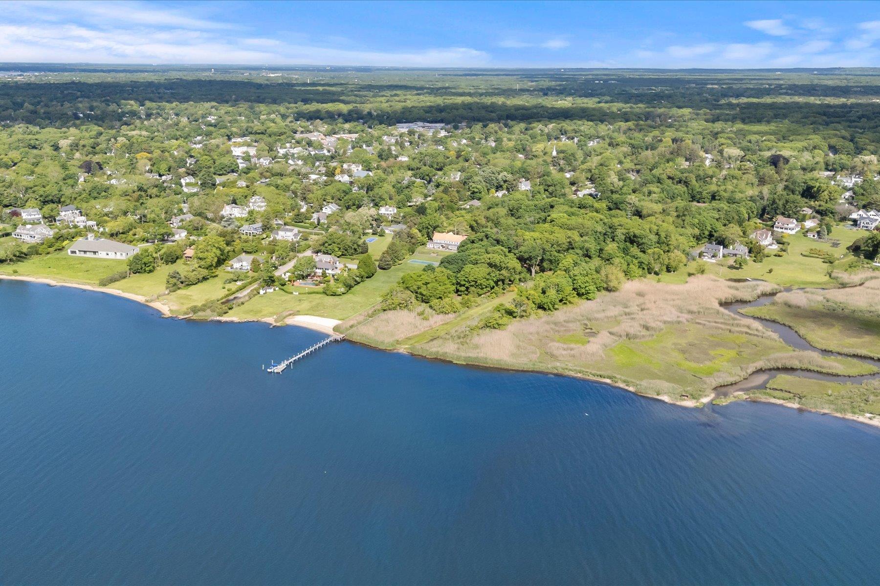 #4 photo, 198 South Country Road, サフォーク郡 Bellport , NY 11713