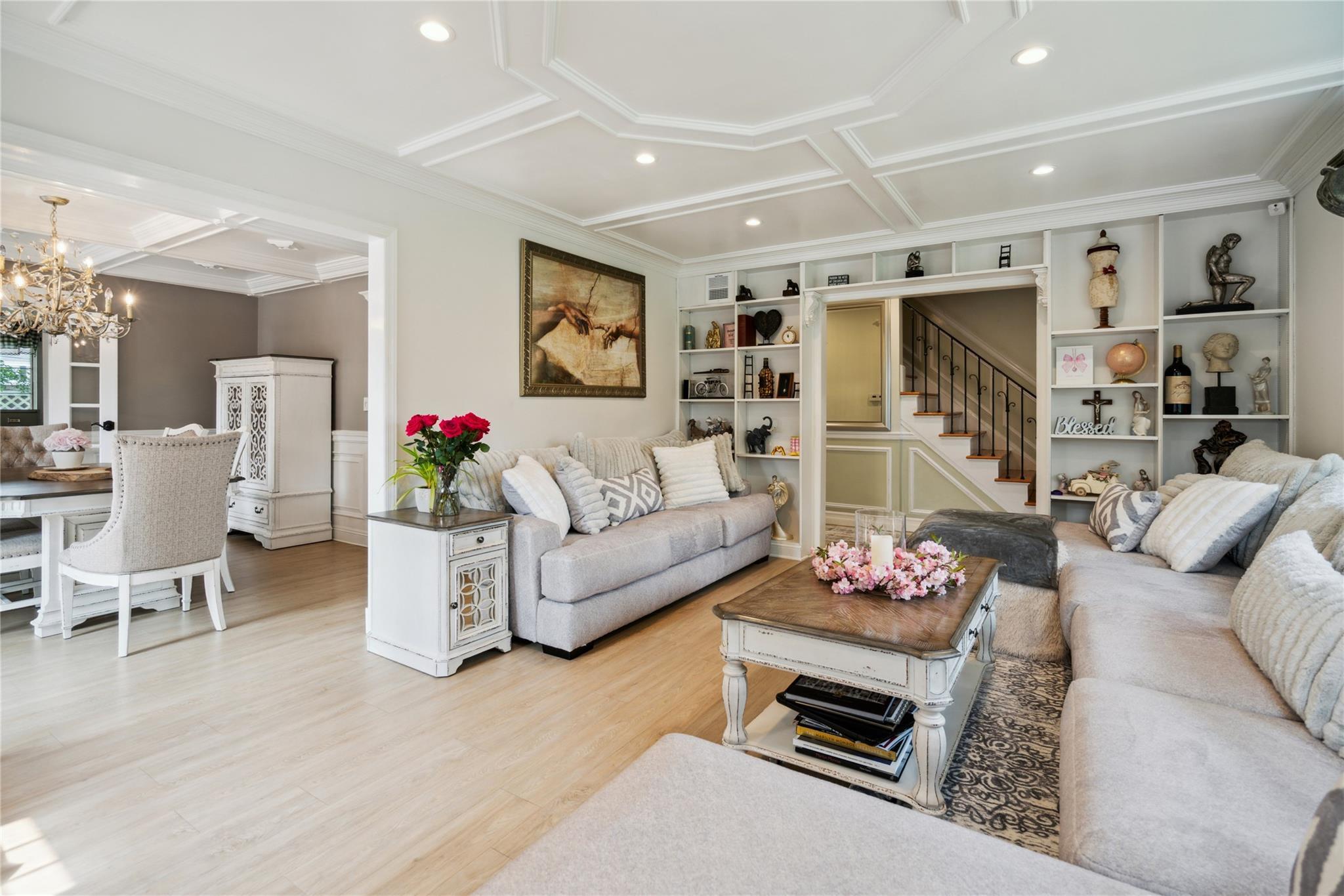 #4 photo, 10 Atlas Avenue, 长岛 Malverne , NY 11565