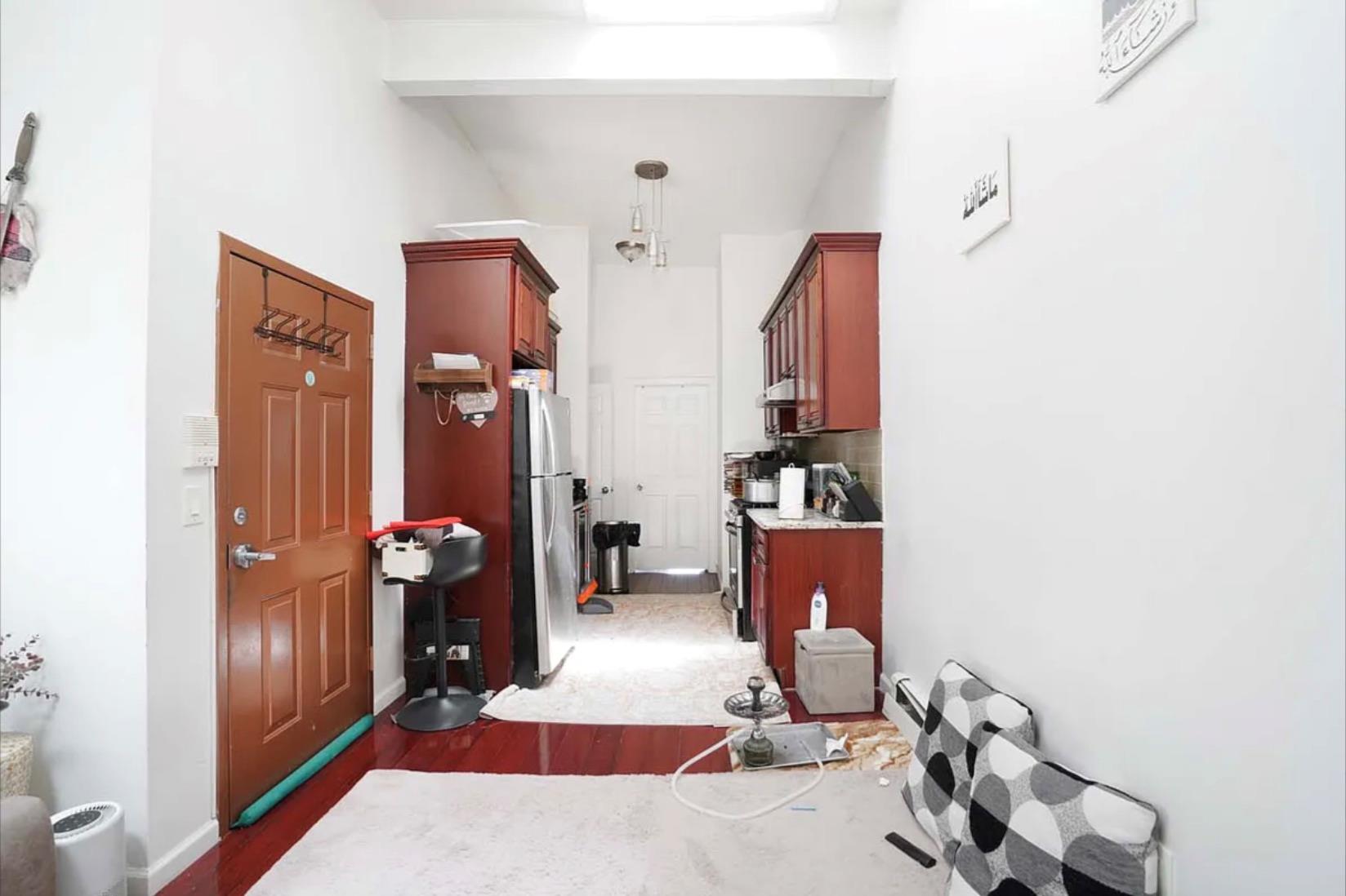 #4 photo, 29-15 Astoria Boulevard, クイーンズ区 Astoria , NY 11102