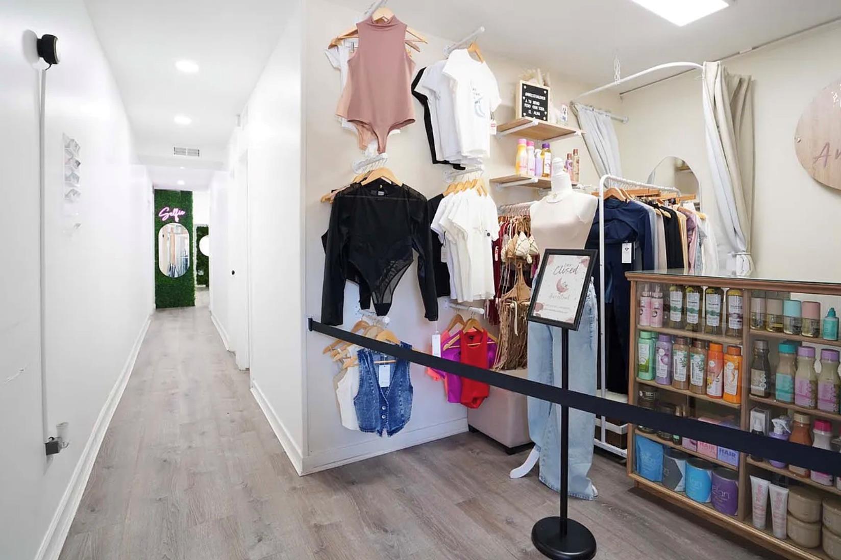 #8 photo, 29-15 Astoria Boulevard, クイーンズ区 Astoria , NY 11102