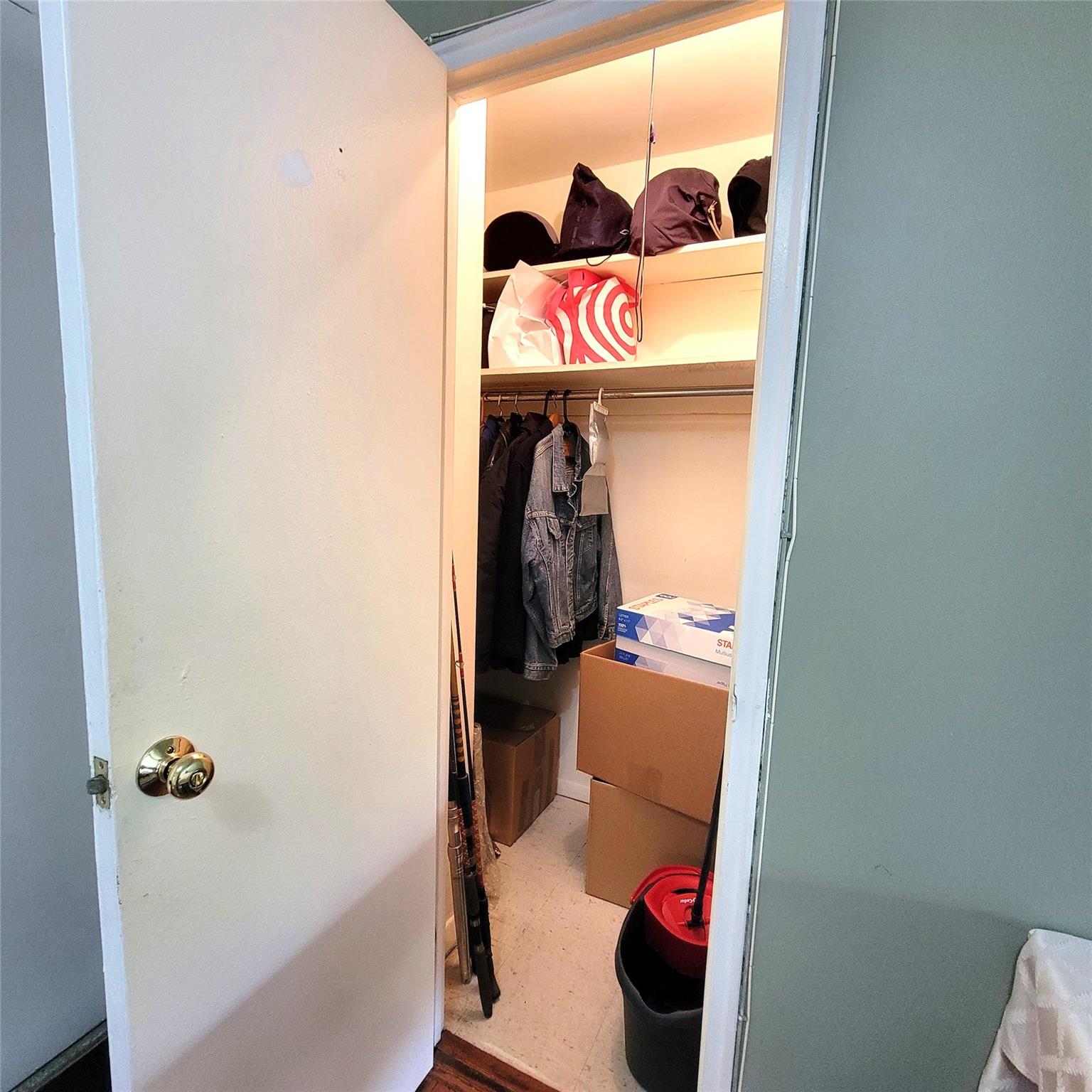 #4 photo, 70-20 108 Street, Forest Hills , NY 11375