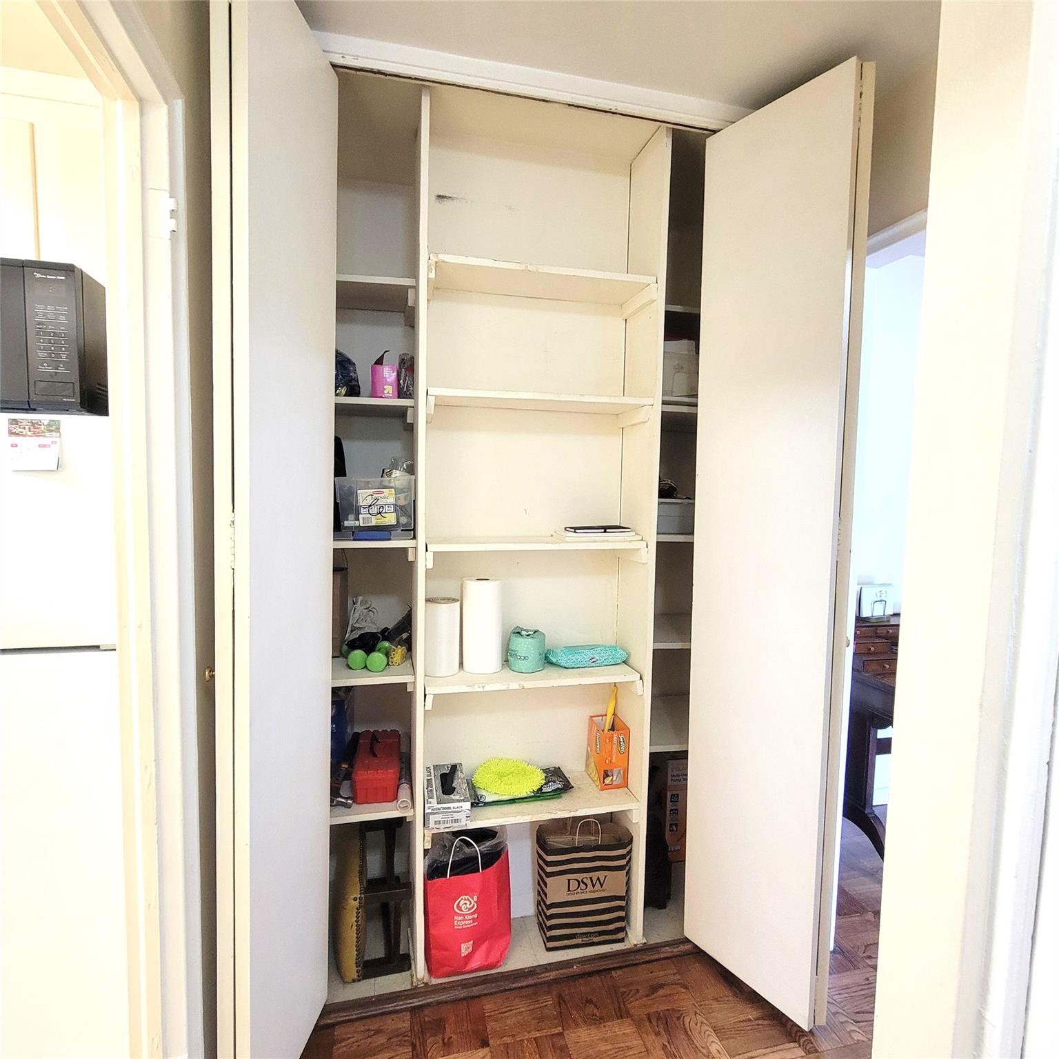 #6 photo, 70-20 108 Street, Forest Hills , NY 11375