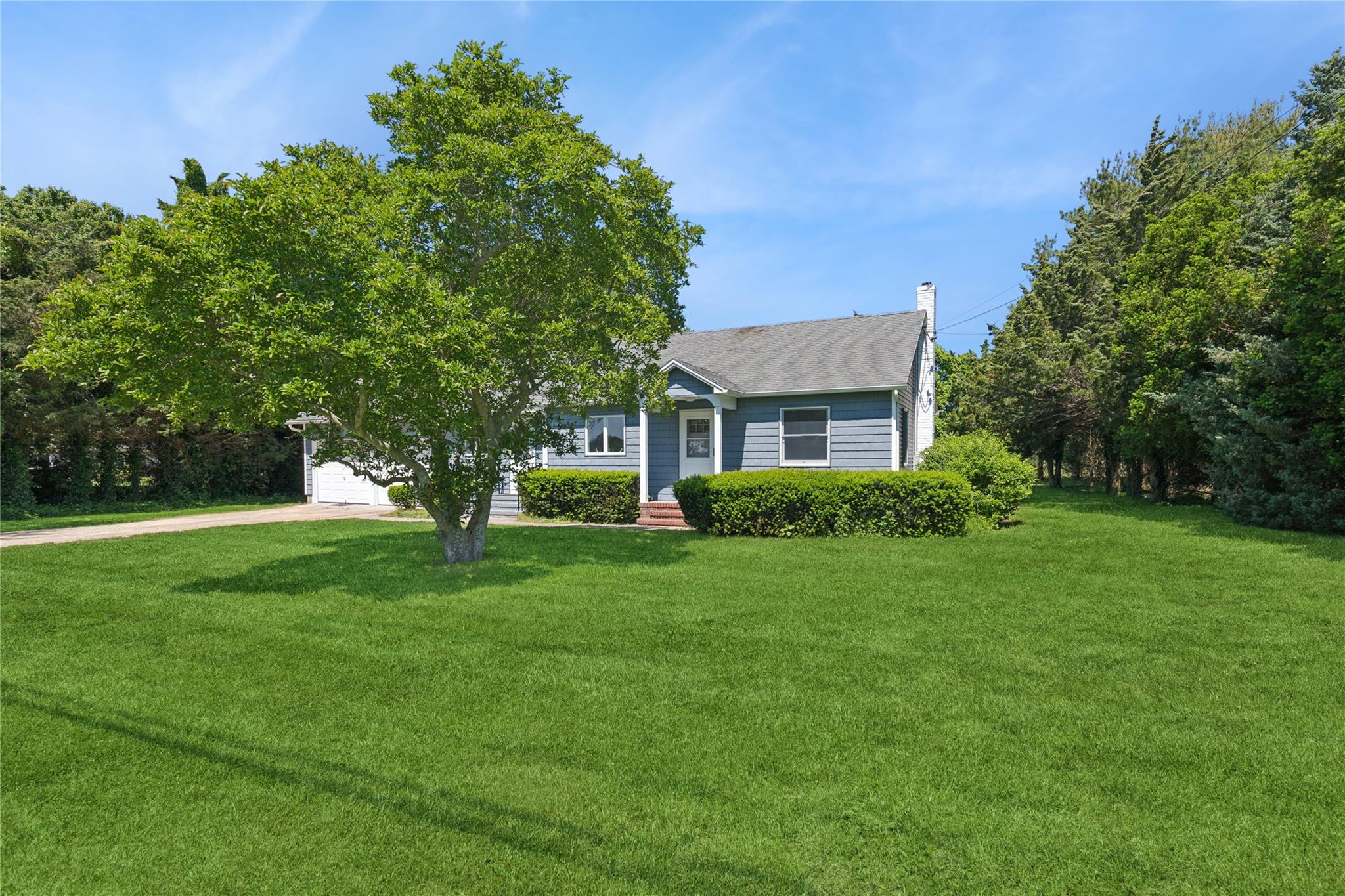 #1 photo, 18275 County Road 48, Cutchogue , NY 11935