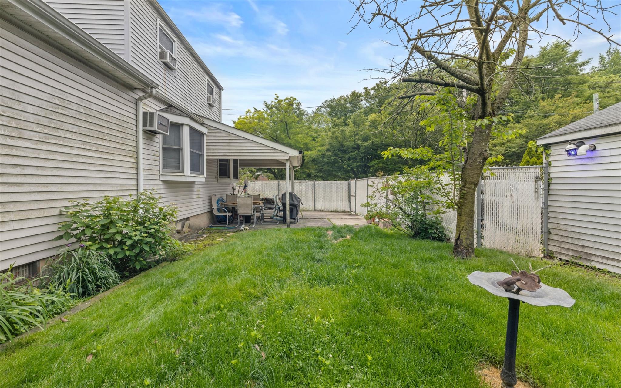 #15 photo, 84 Charles Street, ナッソー郡 Mineola , NY 11501