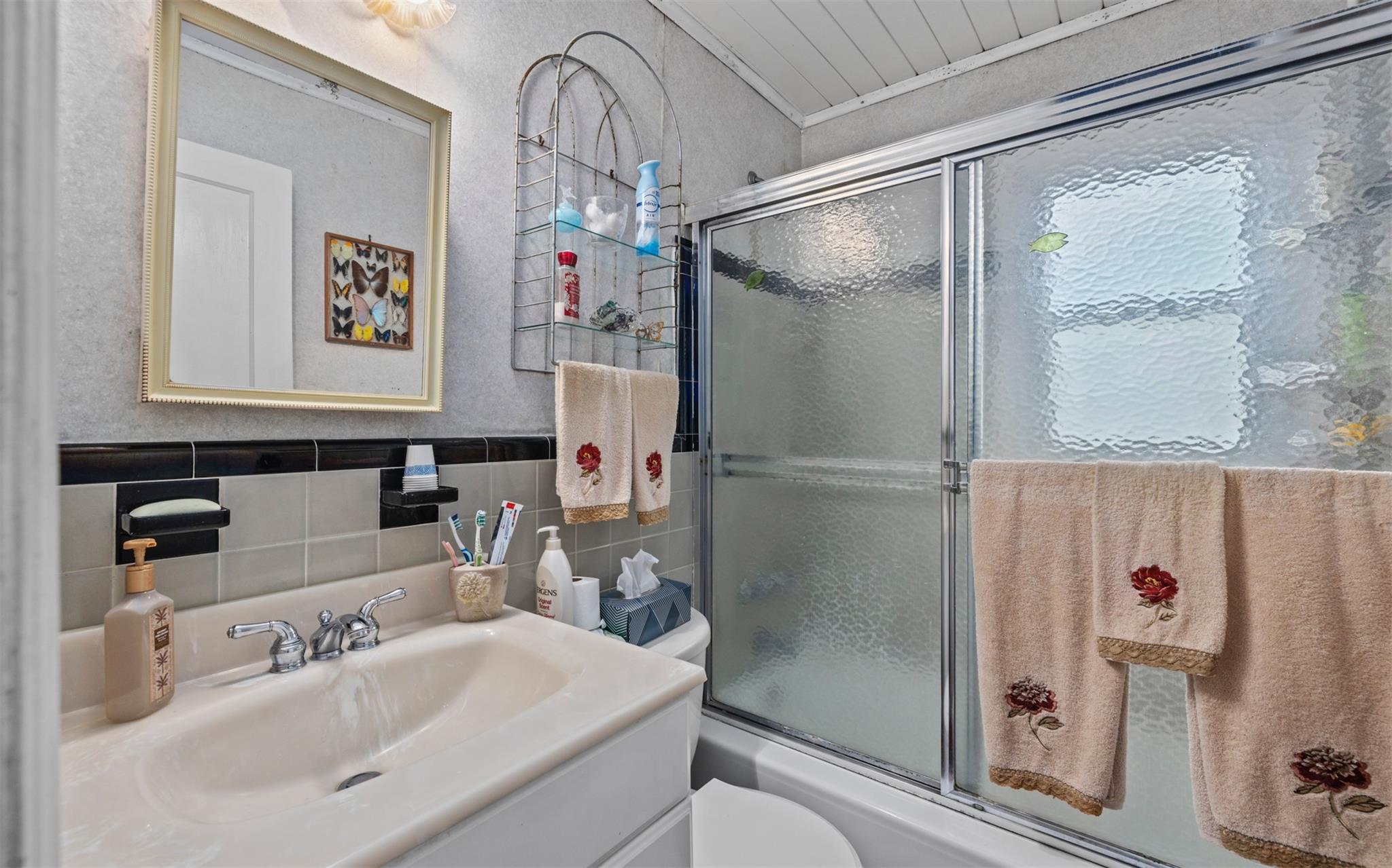 #6 photo, 84 Charles Street, ナッソー郡 Mineola , NY 11501