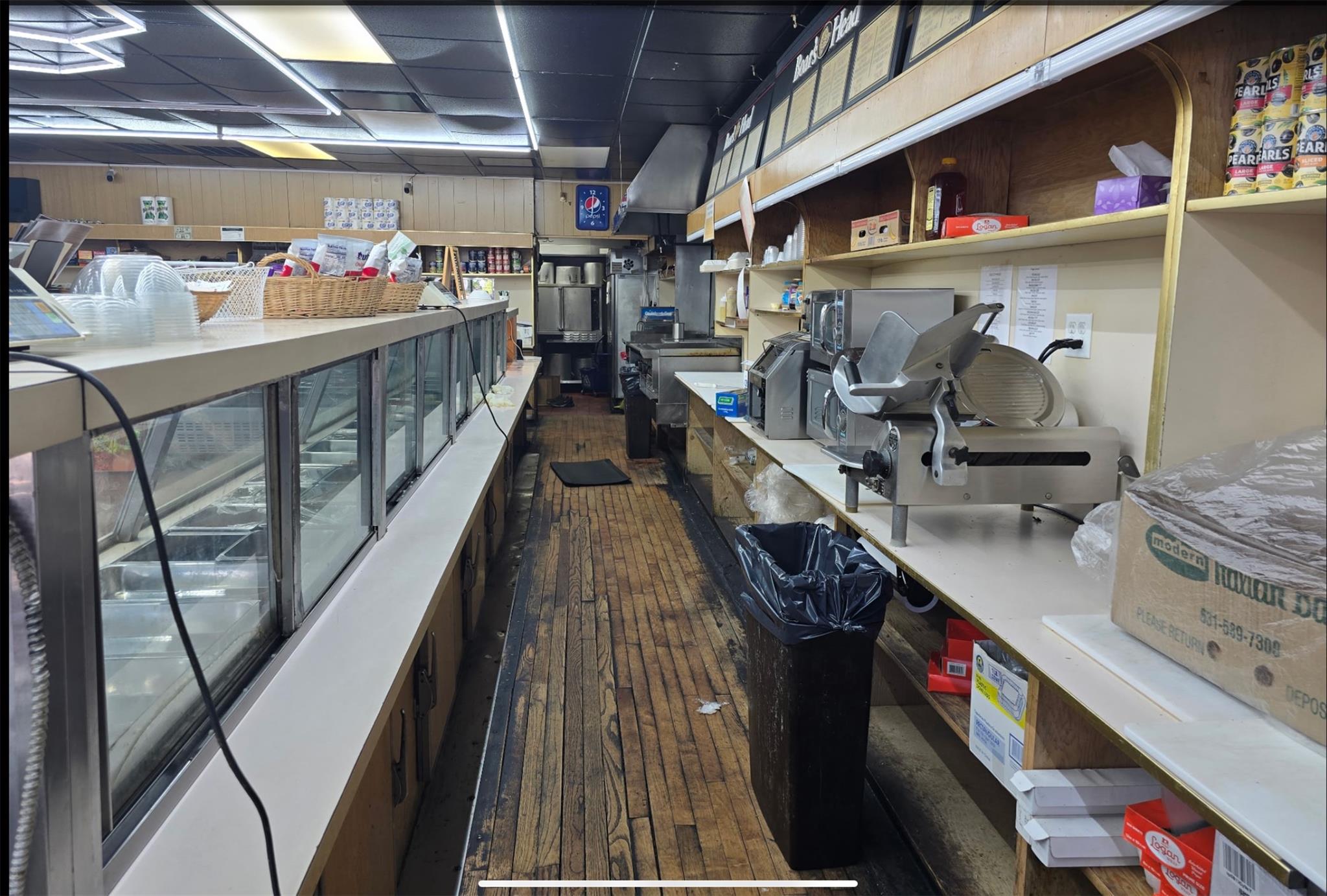 #4 photo, 3311 Veterans Memorial Highway, サフォーク郡 Ronkonkoma , NY 11779