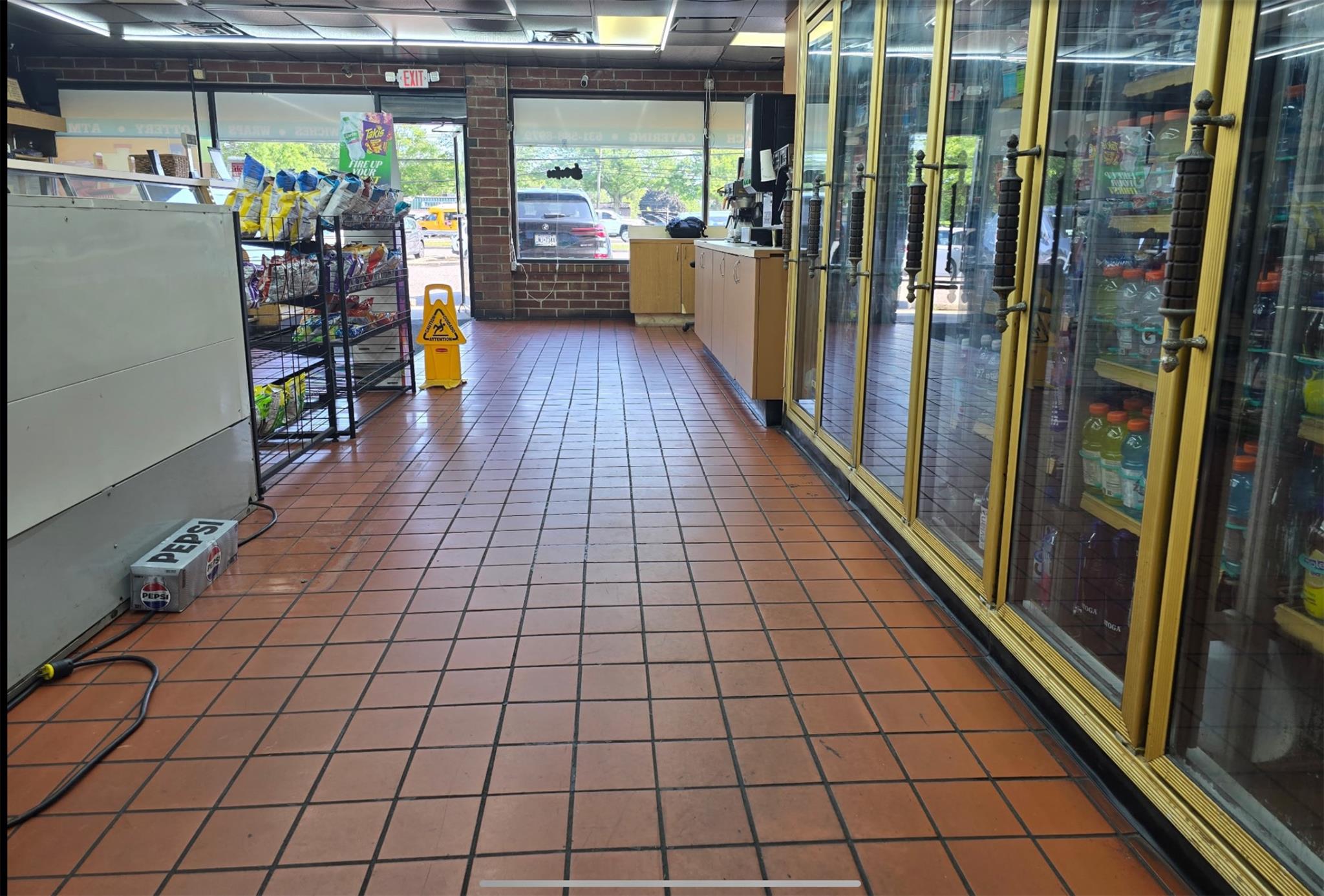 #5 photo, 3311 Veterans Memorial Highway, サフォーク郡 Ronkonkoma , NY 11779