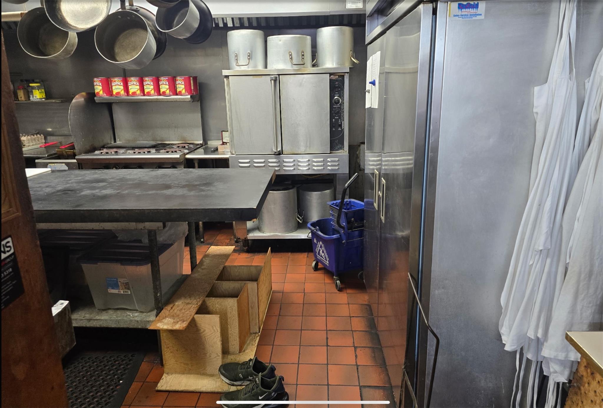 #6 photo, 3311 Veterans Memorial Highway, サフォーク郡 Ronkonkoma , NY 11779