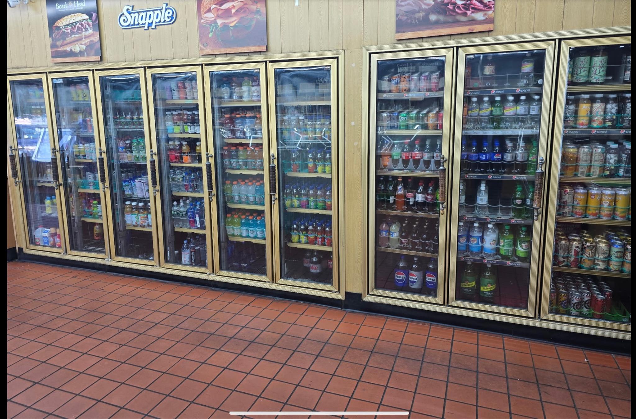 #8 photo, 3311 Veterans Memorial Highway, サフォーク郡 Ronkonkoma , NY 11779