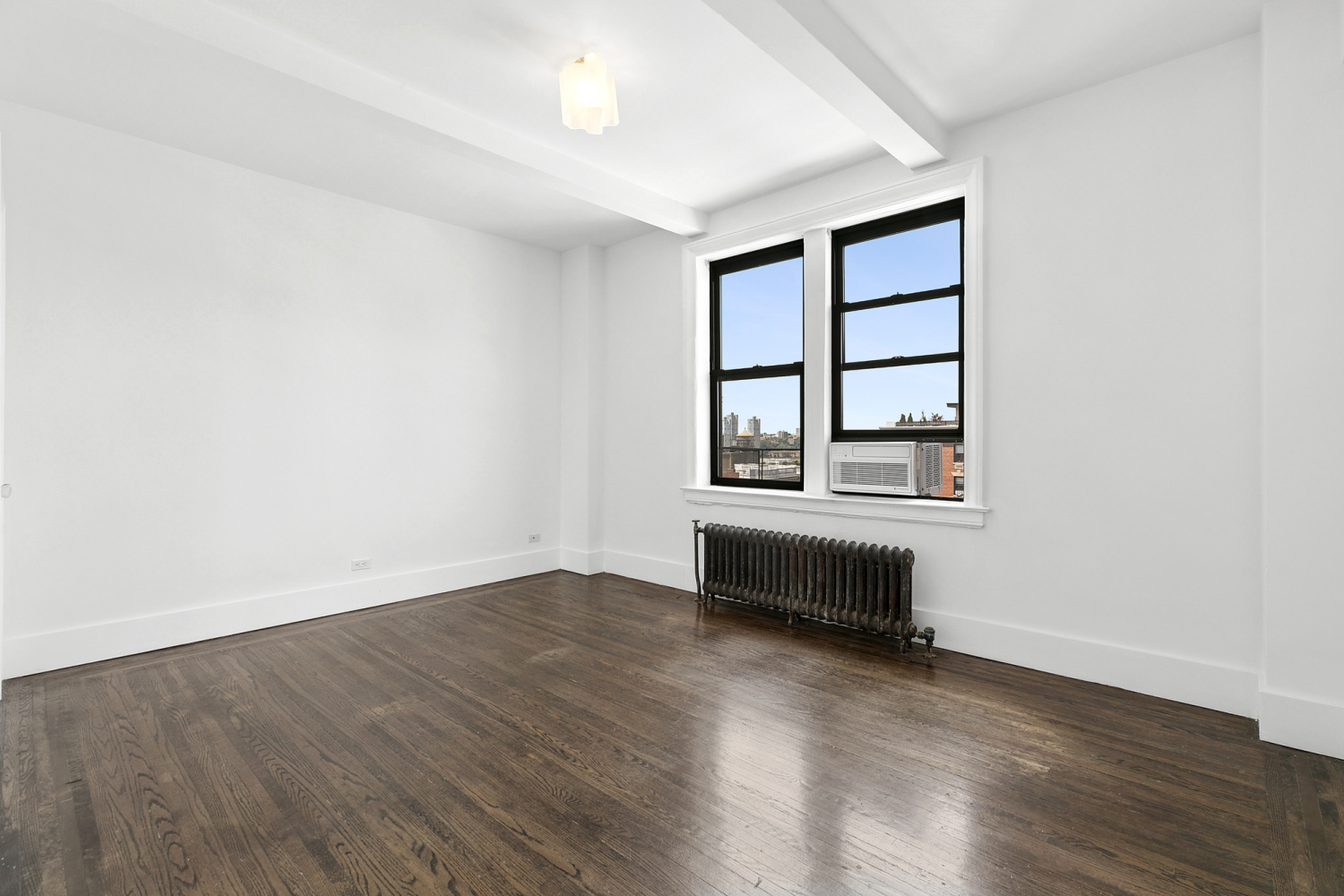 #1 photo, 675 W END Avenue, マンハッタン Upper West Side , NY 10025