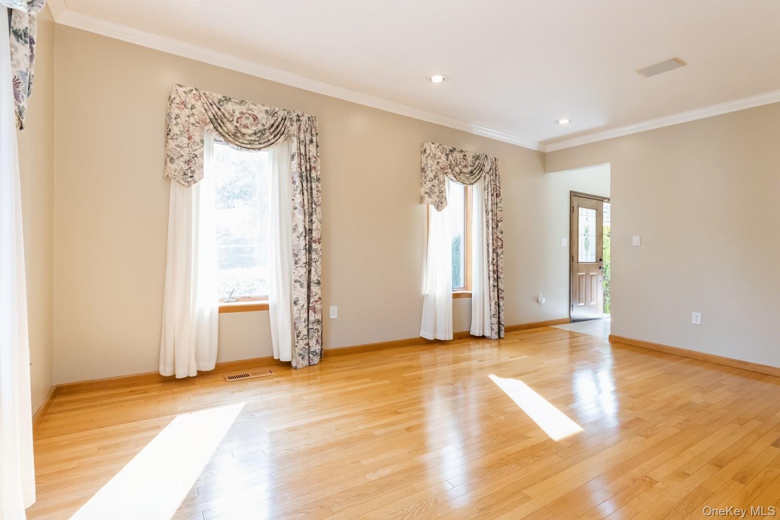 #5 photo, 61 Sherwood Heights, Wappingers Falls , NY 12590