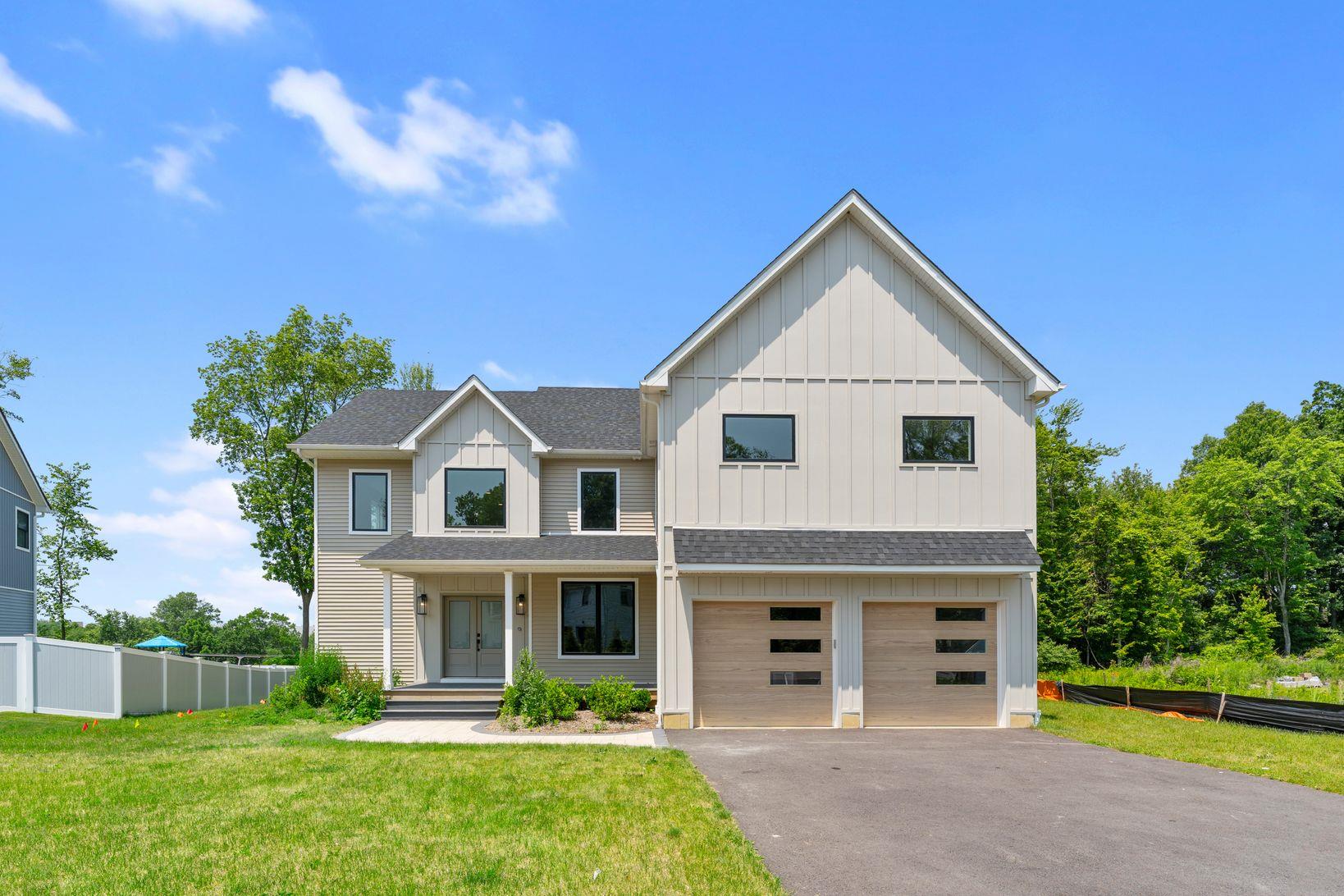 #1 photo, 47 Wildwood Drive, Rock Tavern , NY 12575