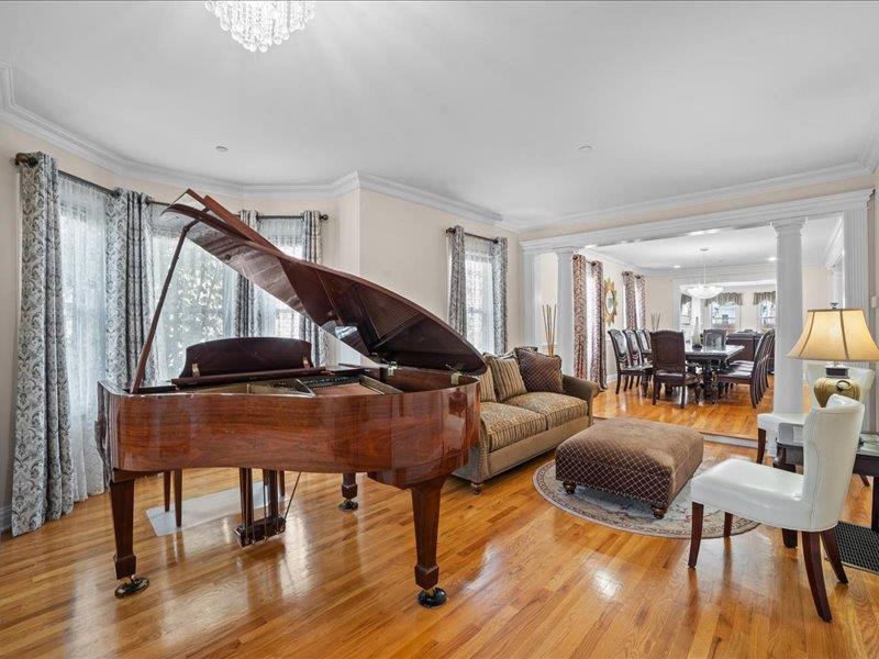 #5 photo, 283 Harrison Avenue, Harrison , NY 10528