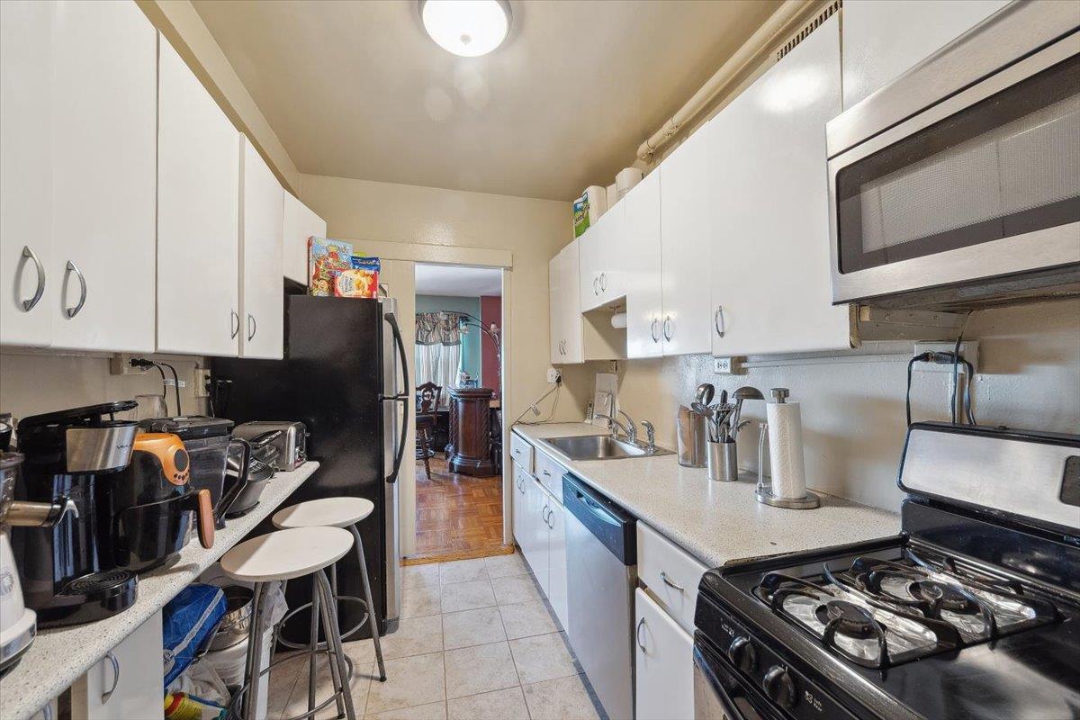 #8 photo, 3 Fordham Hill Oval, ブロンクス区 Bronx , NY 10468