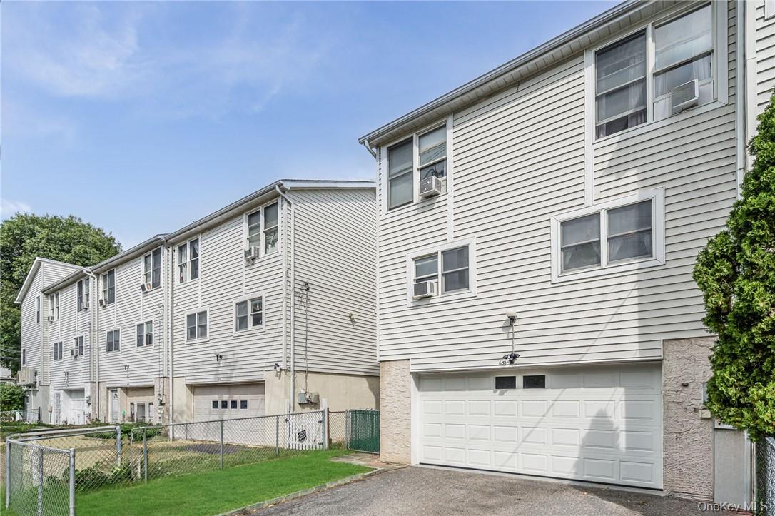 #2 photo, 651 Plaza Avenue, Mamaroneck , NY 10543