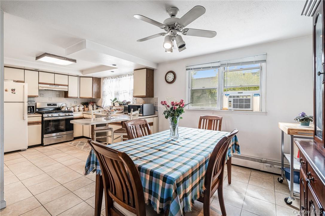 #7 photo, 651 Plaza Avenue, Mamaroneck , NY 10543