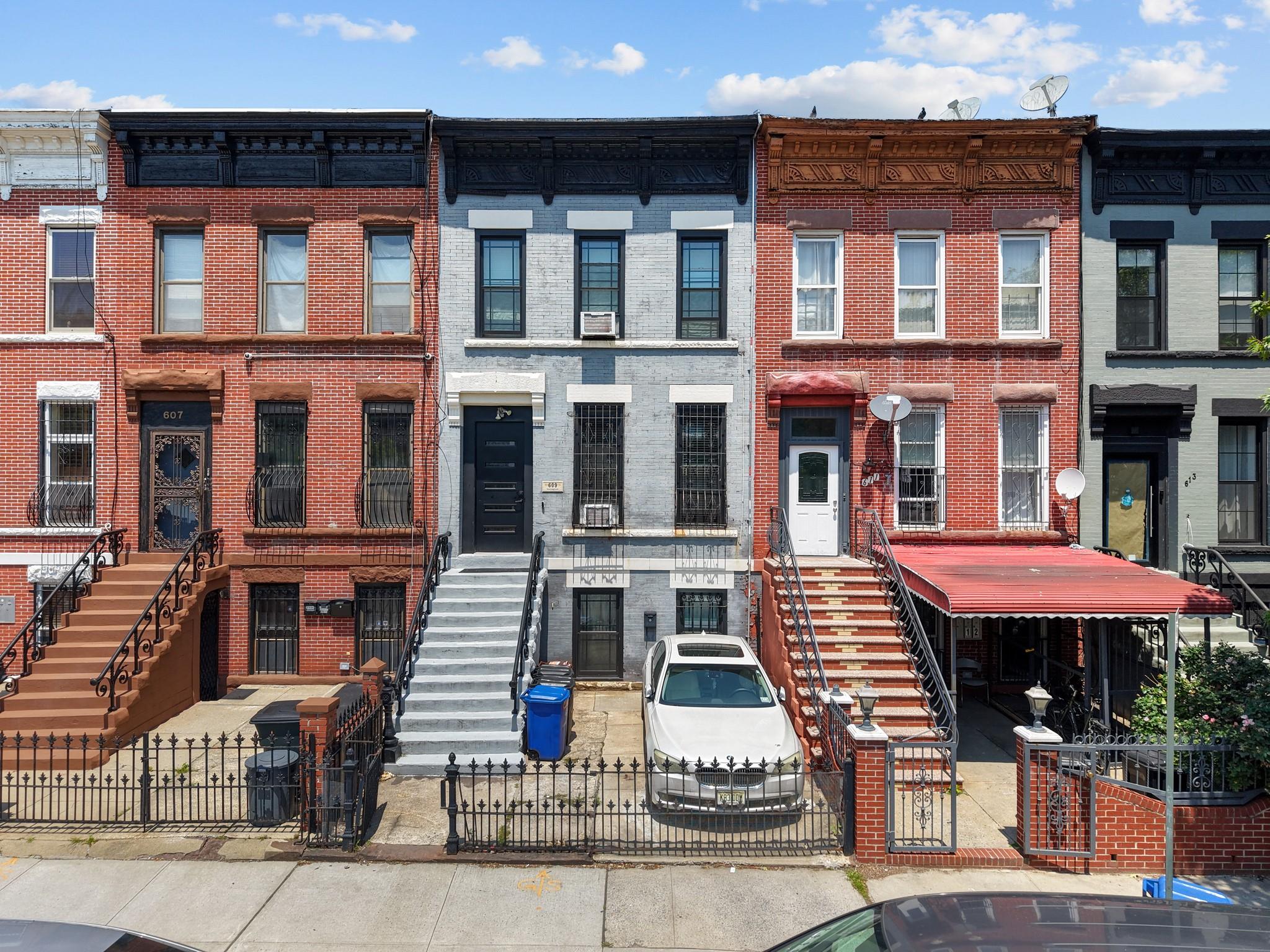 #1 photo, 609 Lexington Avenue, 布鲁克林 Brooklyn , NY 11221