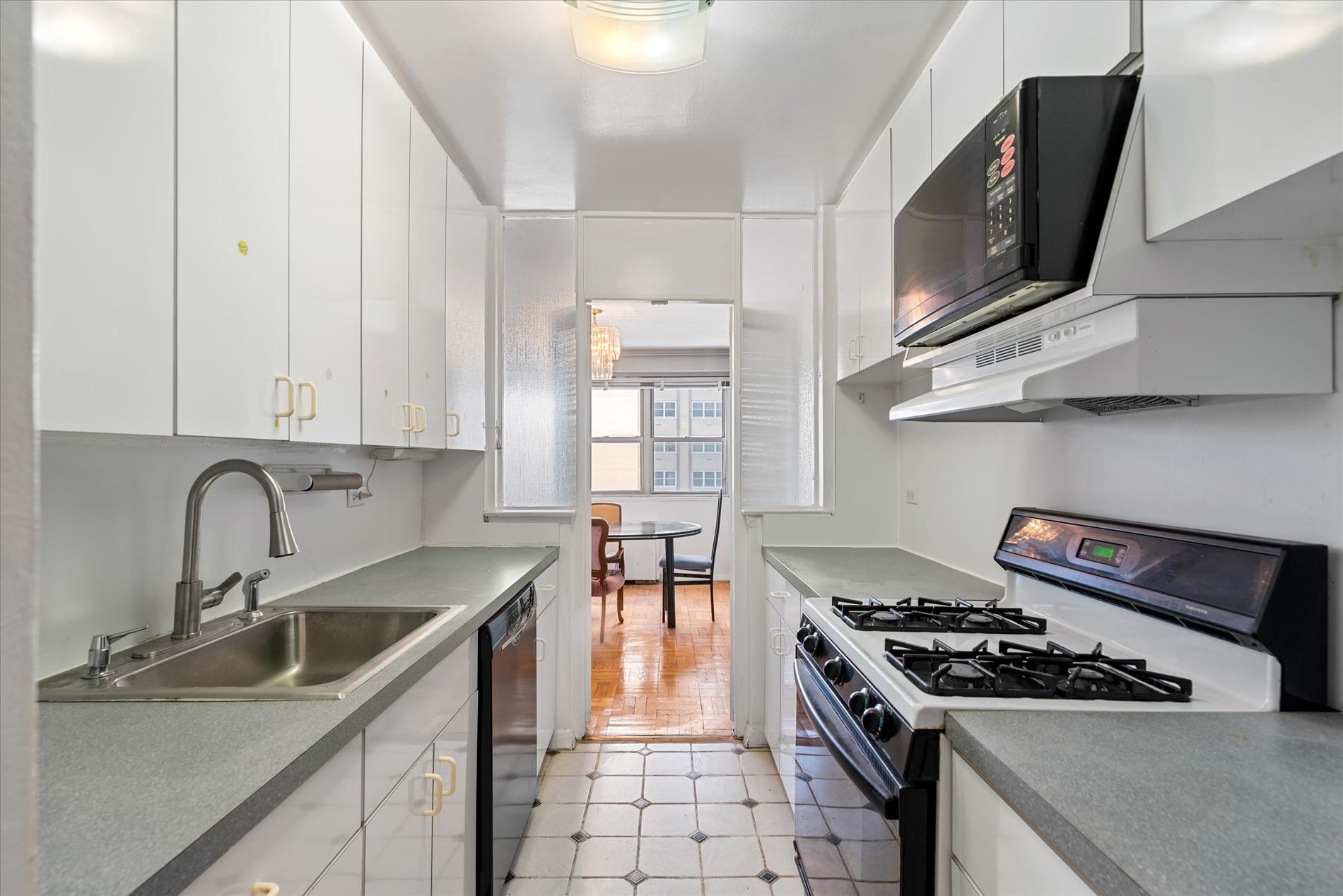 #6 photo, 102-30 66th Road, Forest Hills , NY 11375