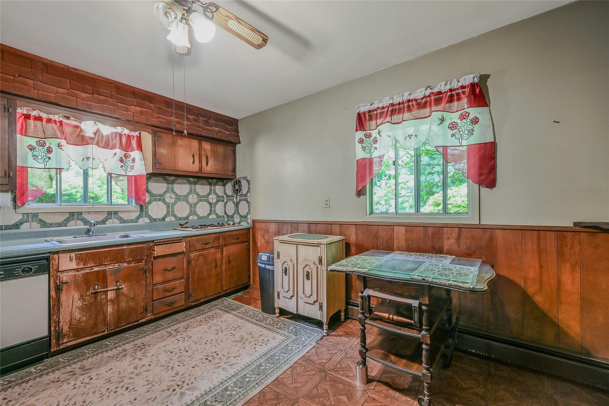 #13 photo, 10 Moonedge Road, Northport , NY 11768