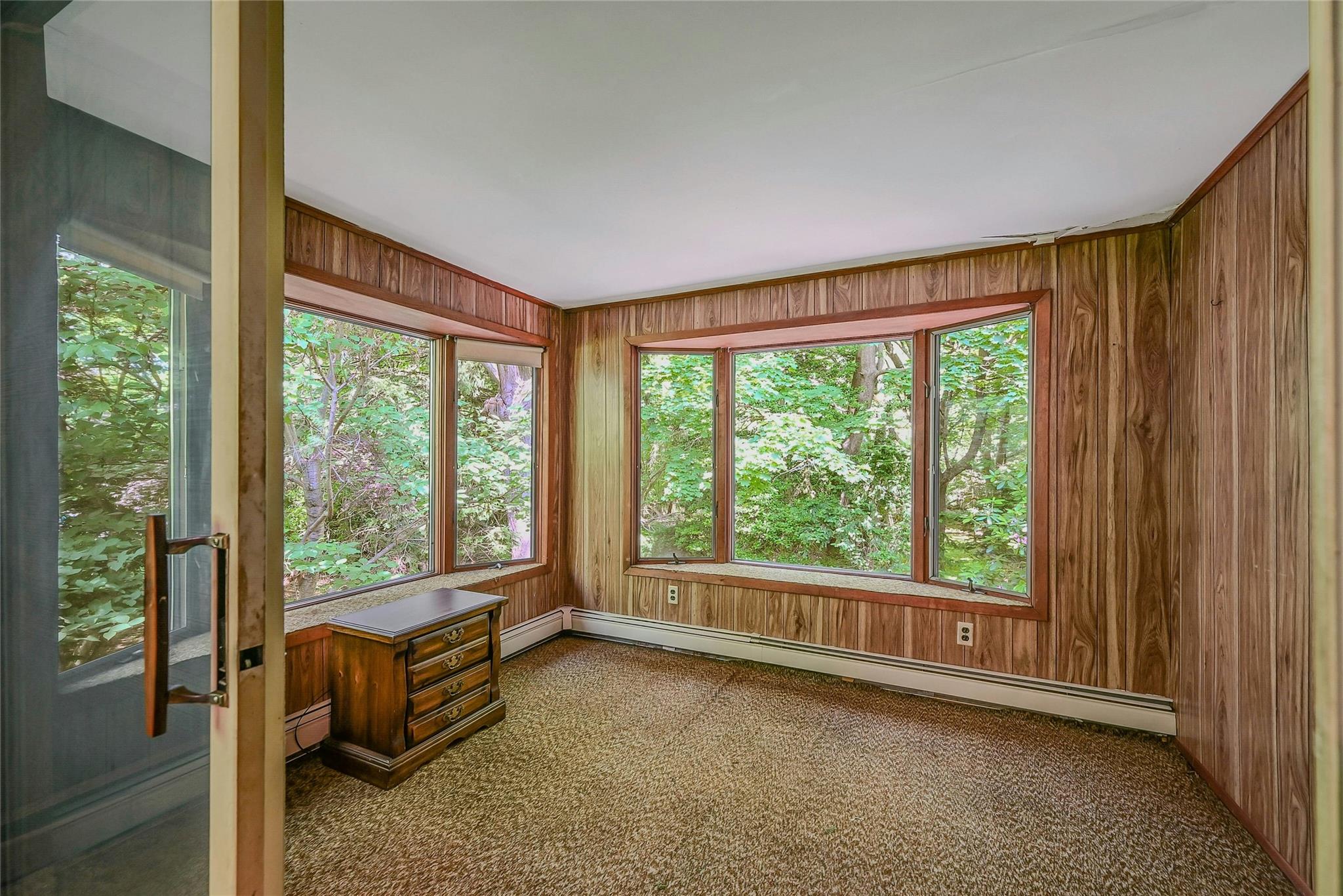 #9 photo, 10 Moonedge Road, Northport , NY 11768