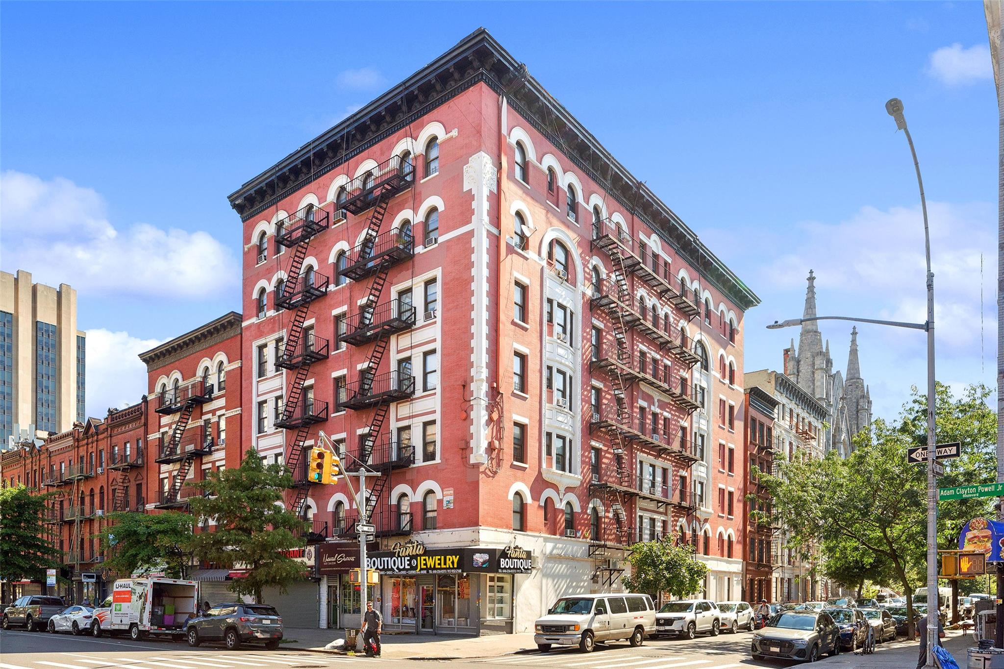 #1 photo, 157 West 123rd Street, New York (Manhattan) , NY 10027