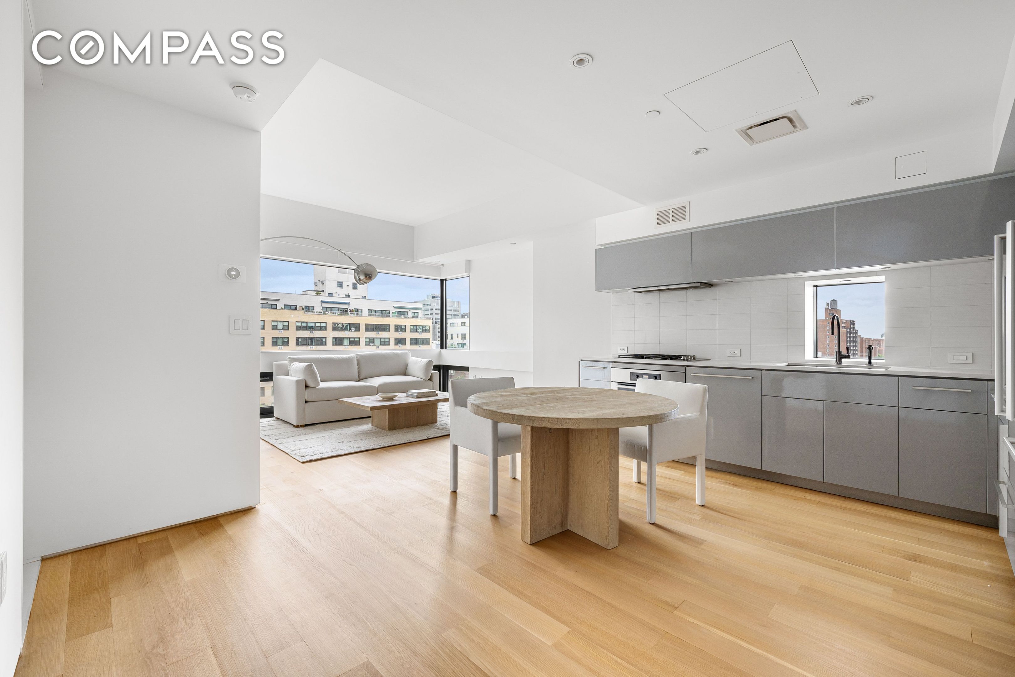 #1 photo, 123 3rd Avenue, East Village , NY 10003