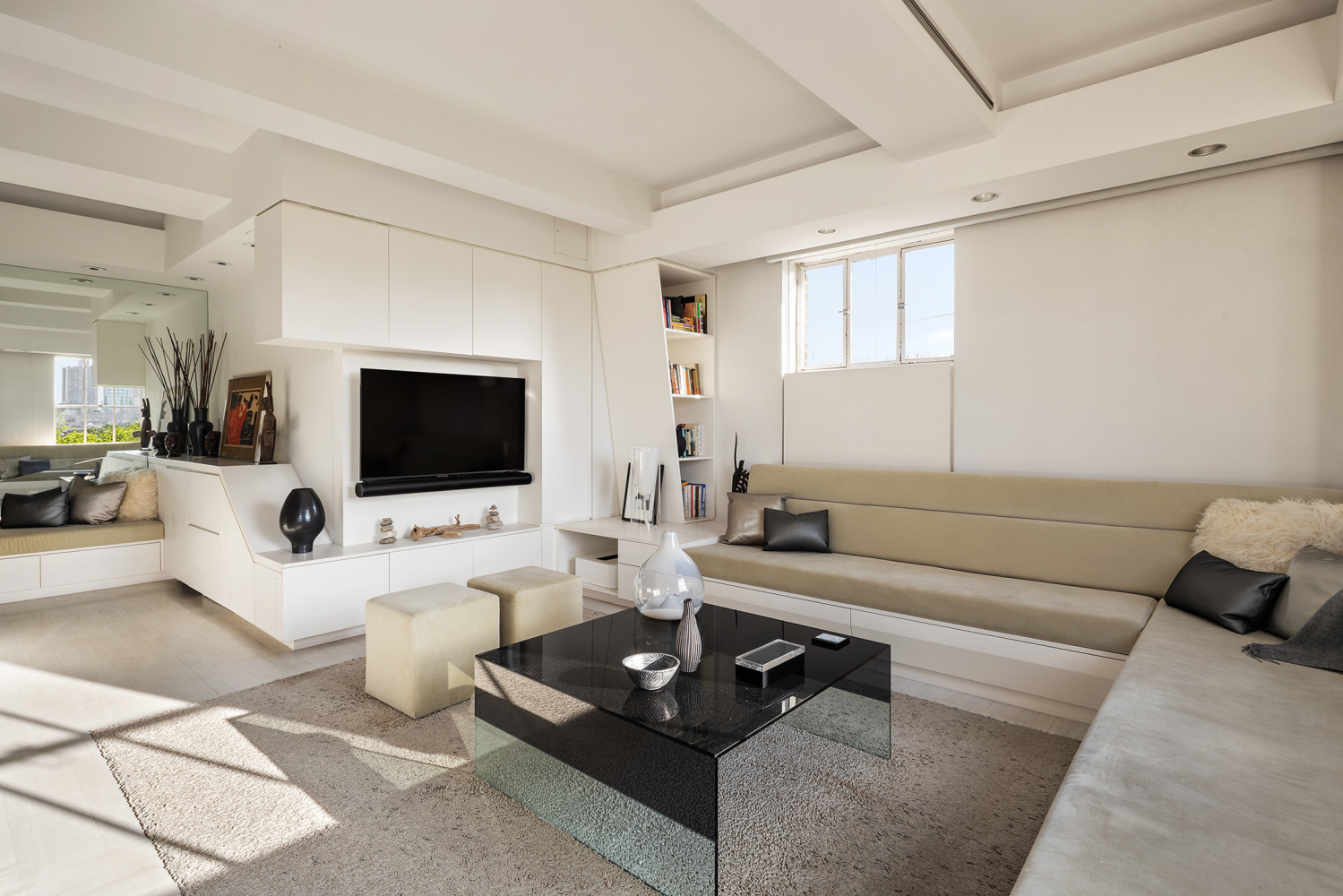 #4 photo, 143 Ave B, マンハッタン East Village , NY 10009