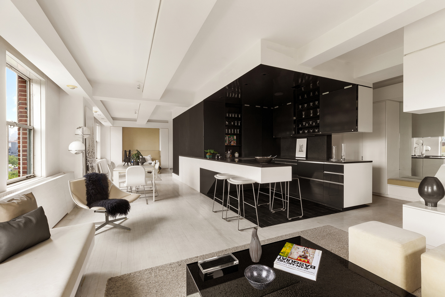 #6 photo, 143 Ave B, マンハッタン East Village , NY 10009