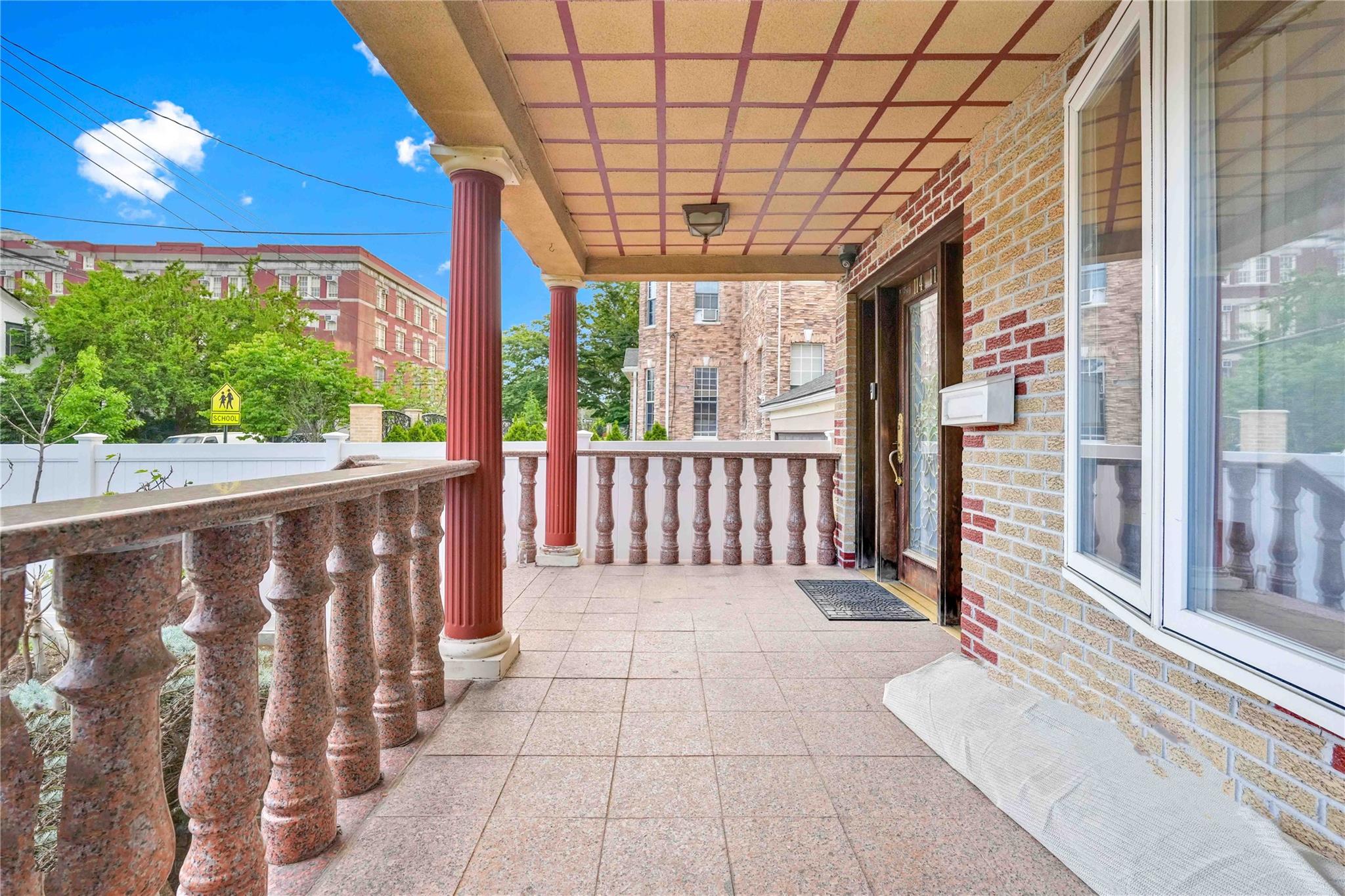 #3 photo, 114-11 86th Avenue, クイーンズ区 Richmond Hill North , NY 11418