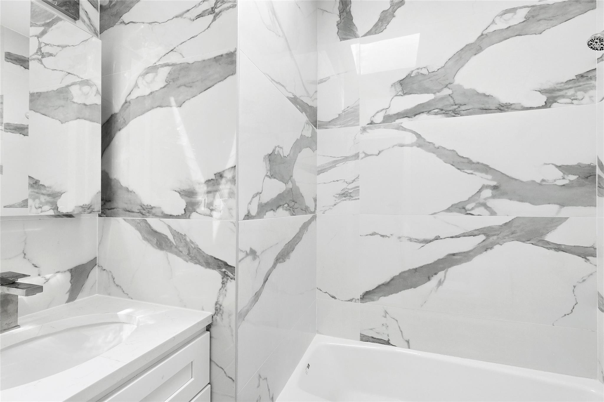 #18 photo, 104-47 49 Avenue, クイーンズ区 Corona , NY 11368