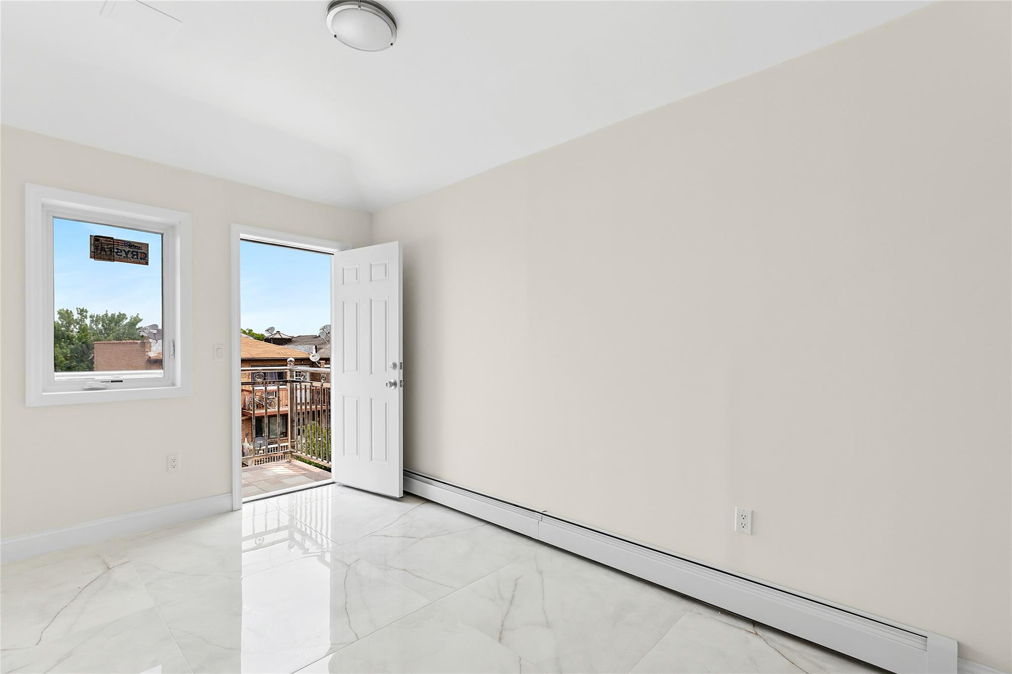 #19 photo, 104-47 49 Avenue, クイーンズ区 Corona , NY 11368