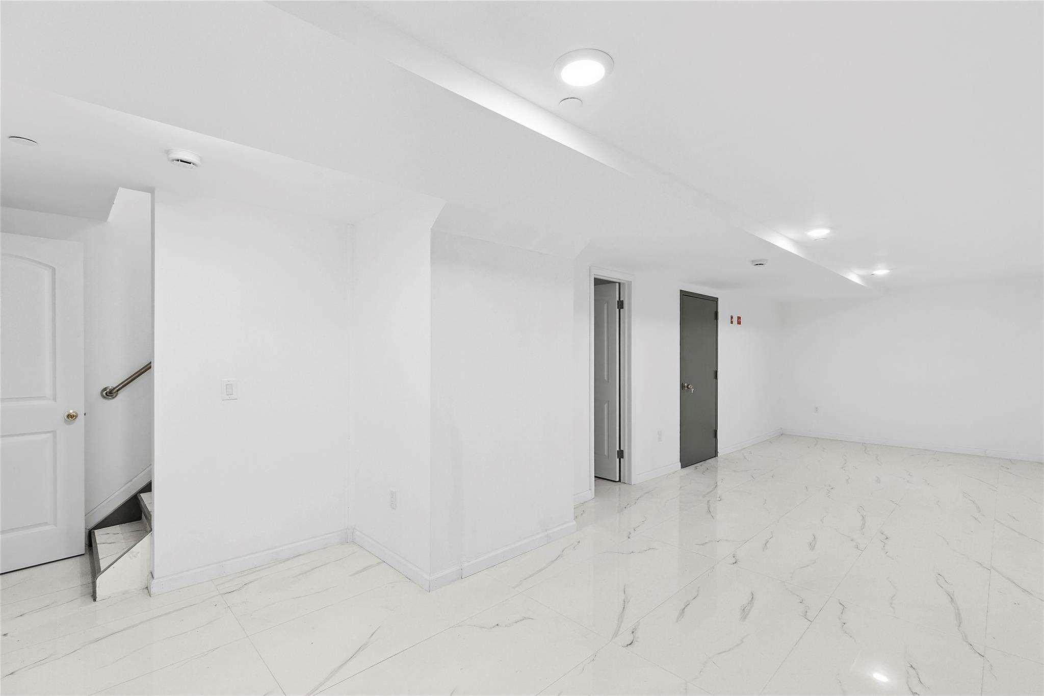 #8 photo, 104-47 49 Avenue, クイーンズ区 Corona , NY 11368