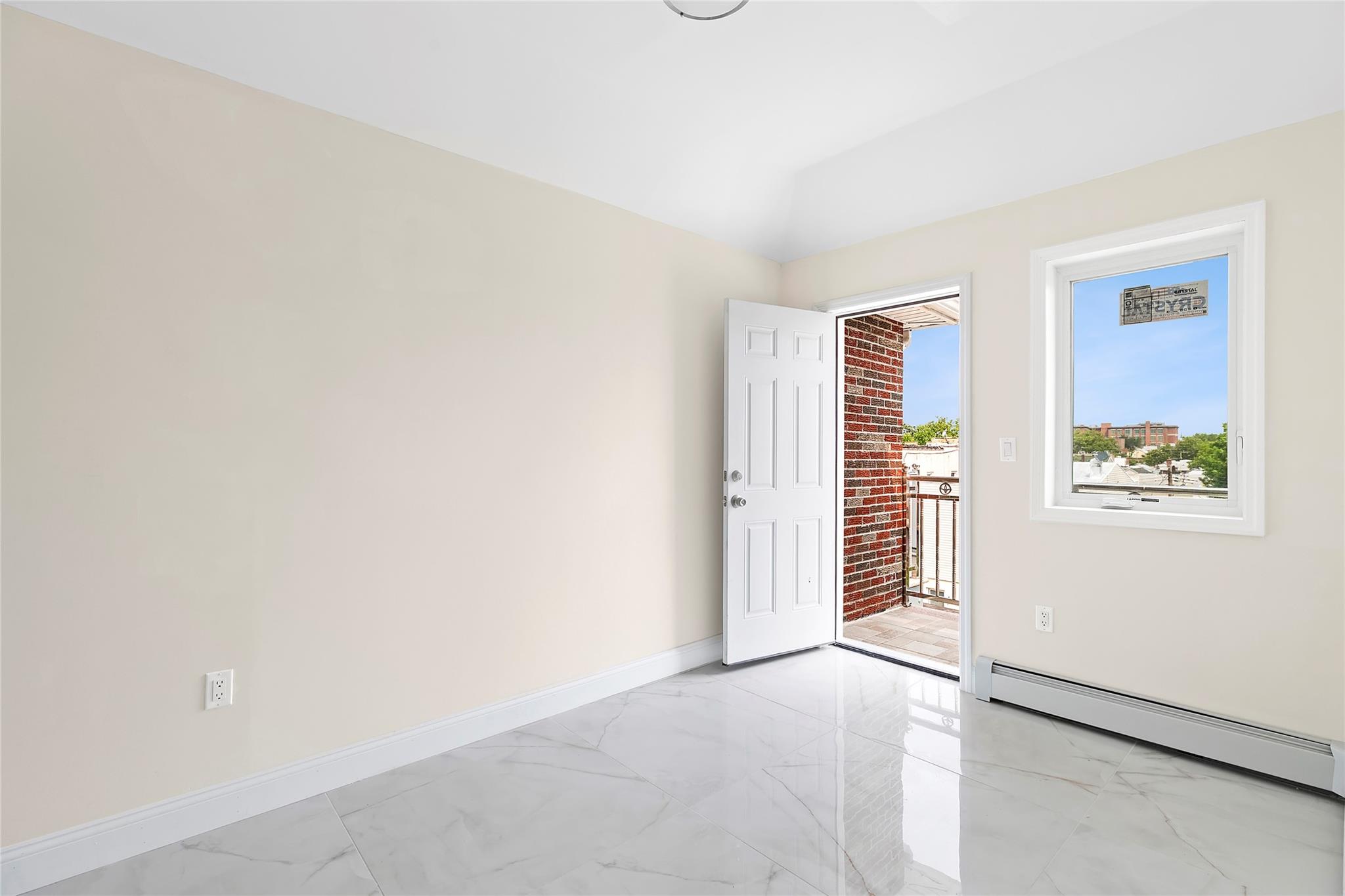 #15 photo, 104-49 49 Avenue, クイーンズ区 Corona , NY 11368