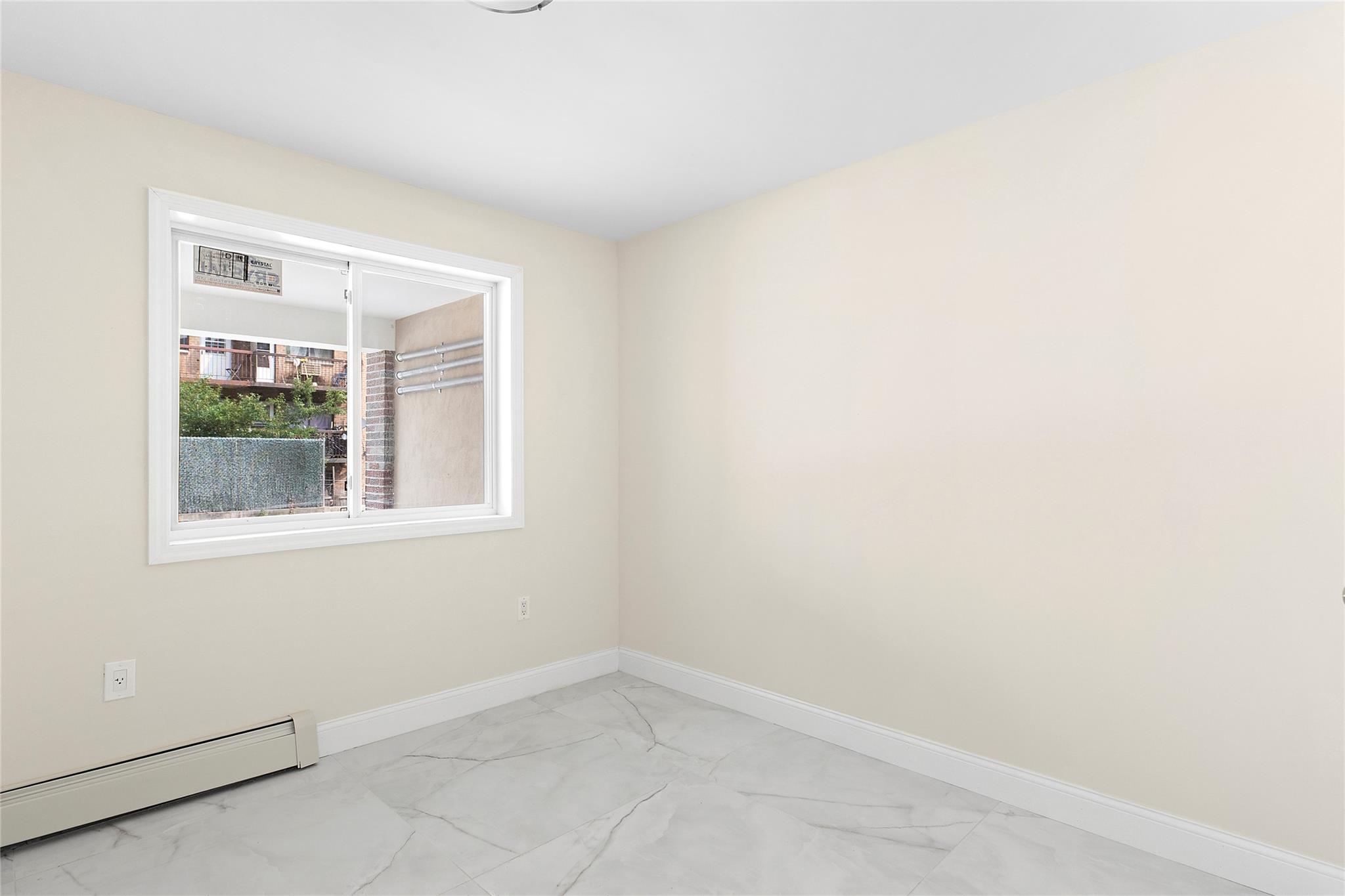 #6 photo, 104-49 49 Avenue, クイーンズ区 Corona , NY 11368