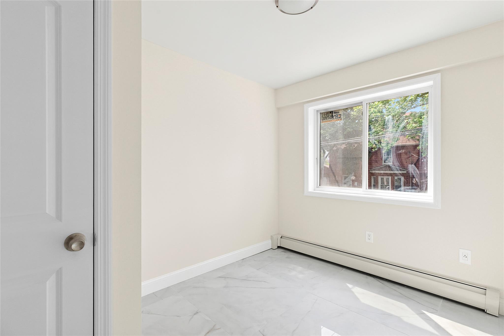 #8 photo, 104-49 49 Avenue, クイーンズ区 Corona , NY 11368