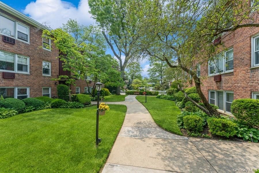 #18 photo, 61 Maine Avenue, Rockville Centre , NY 11570