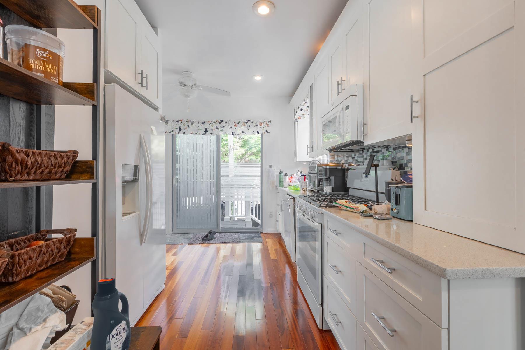 #7 photo, 849 E Bay Drive, サフォーク郡 West Islip , NY 11795