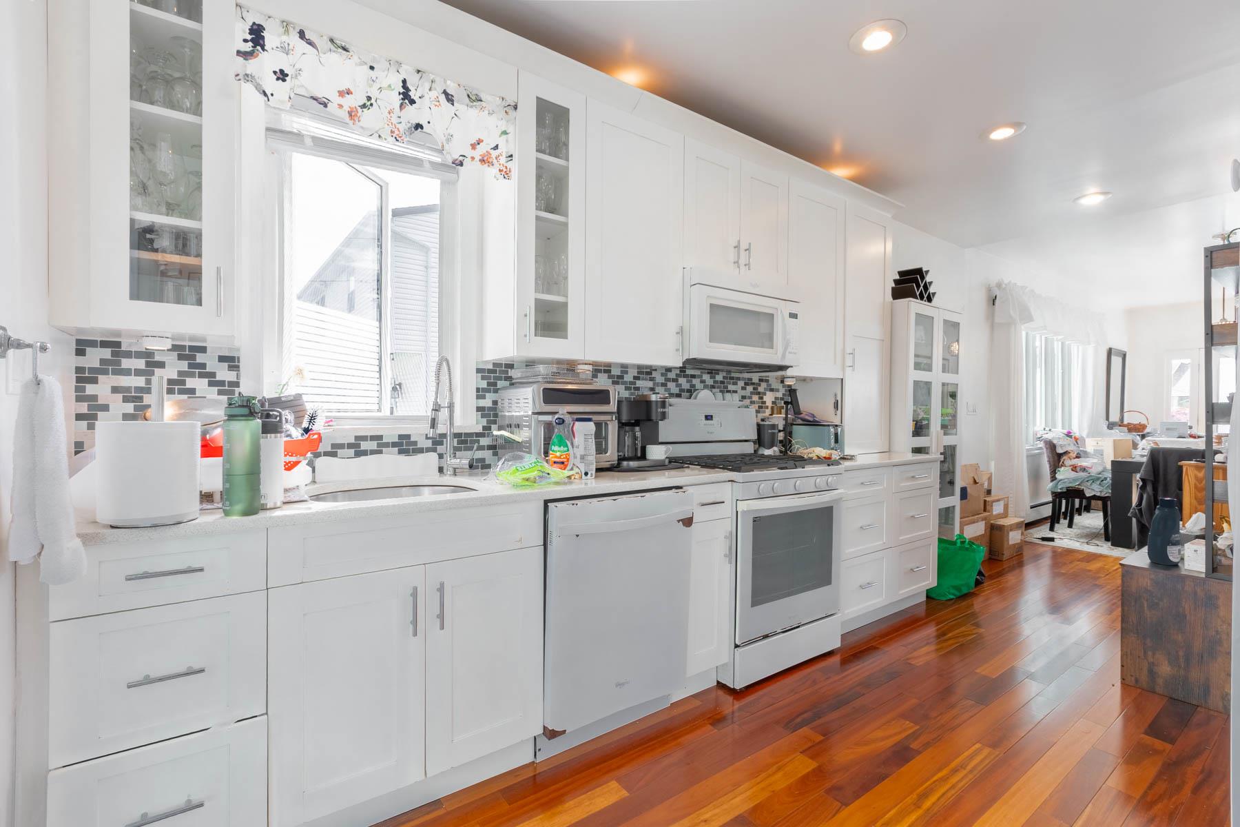 #9 photo, 849 E Bay Drive, サフォーク郡 West Islip , NY 11795