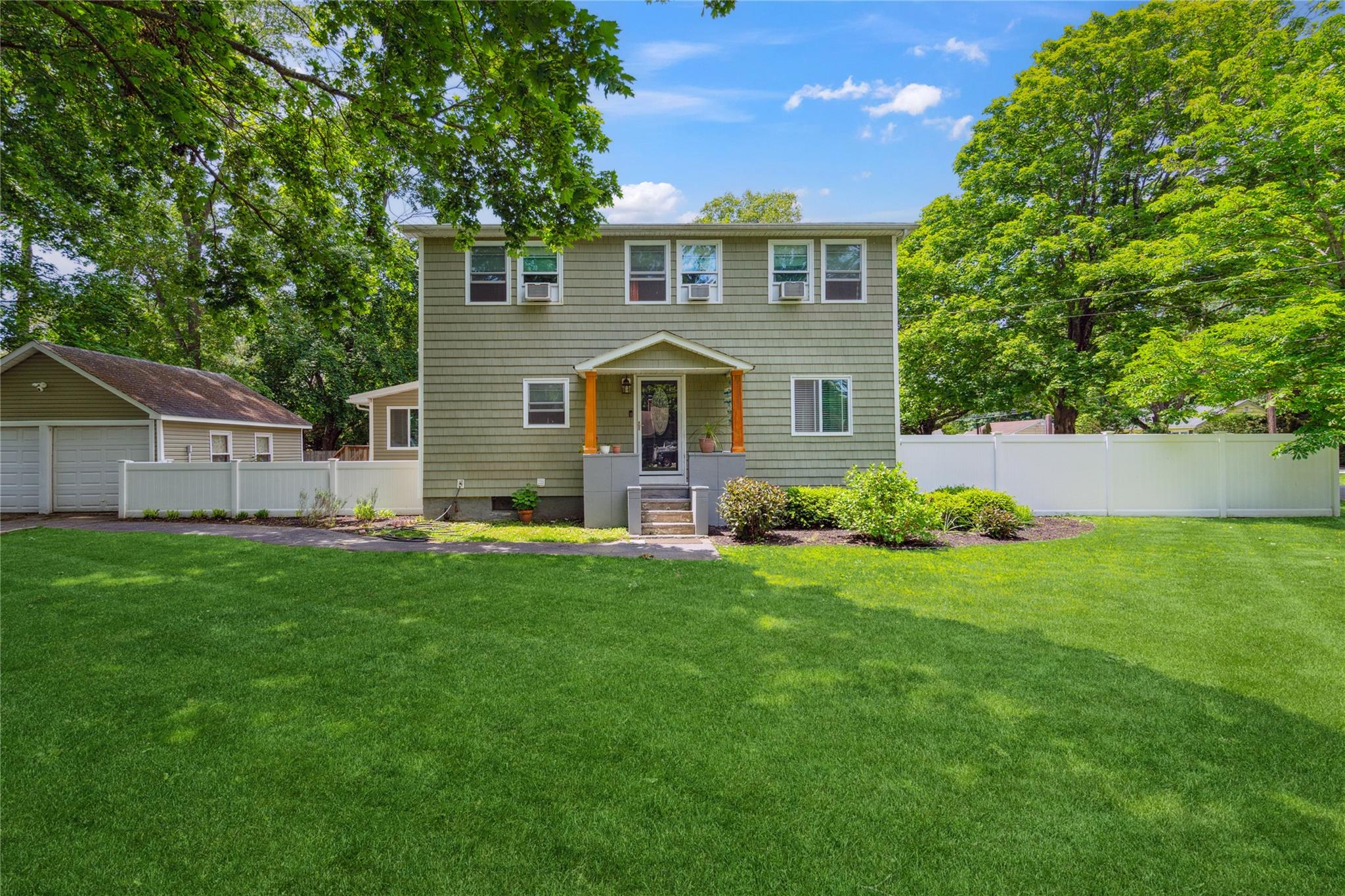 #1 photo, 18 Carman Boulevard, Brookhaven , NY 11719