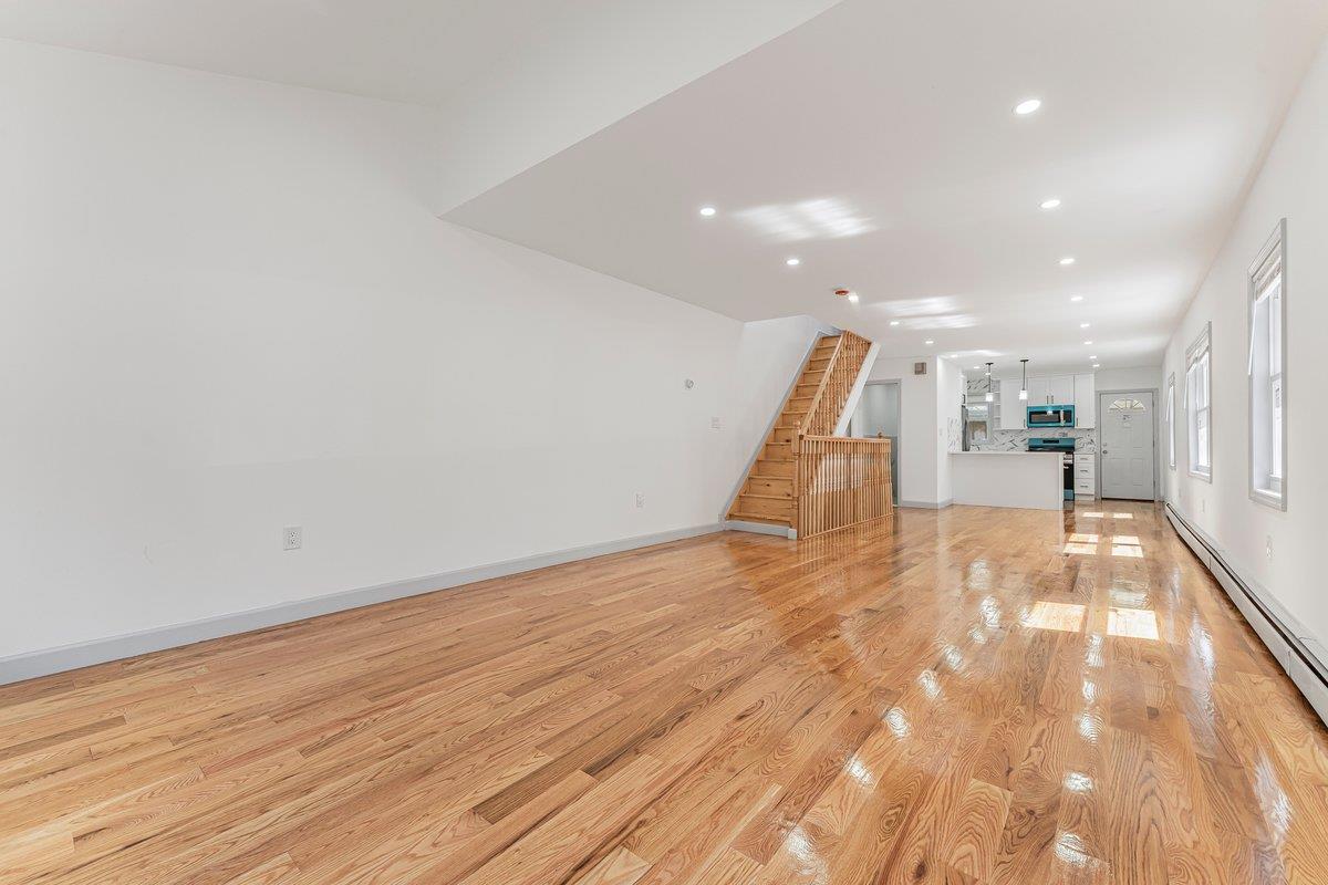 #3 photo, 5206 Avenue M, ブルックリン区 Brooklyn , NY 11234