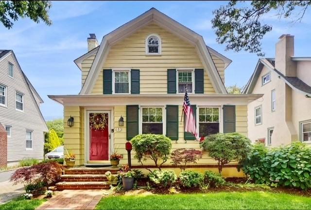 #1 photo, 8 Boston Road, 長島 花卉園 Bellerose Village , NY 11001