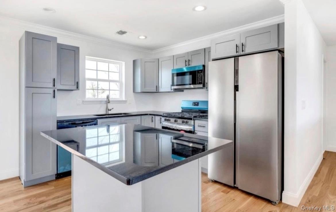 #2 photo, 20 10th Street, サフォーク郡 Ronkonkoma , NY 11779