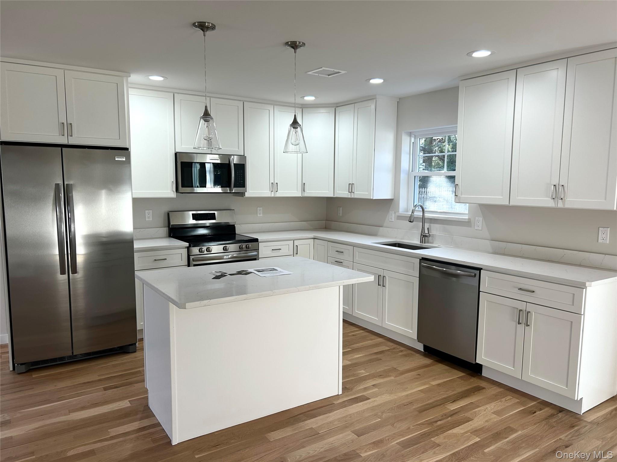 #5 photo, 20 10th Street, 롱 아일랜드 Ronkonkoma , NY 11779