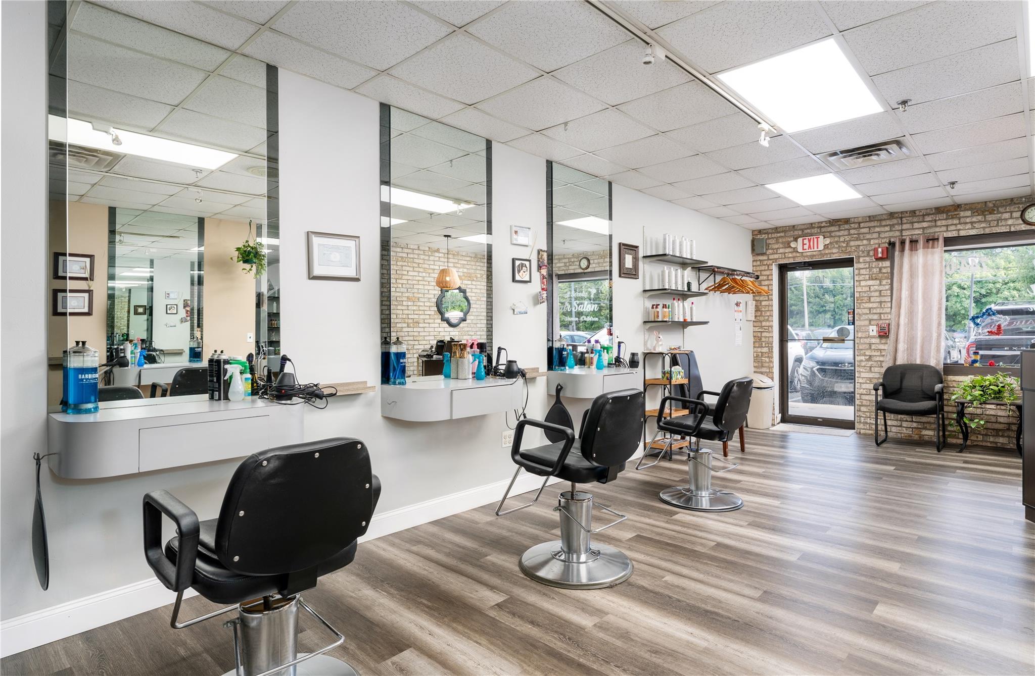 #5 photo, 99-10 Route 25A, サフォーク郡 Shoreham , NY 11786