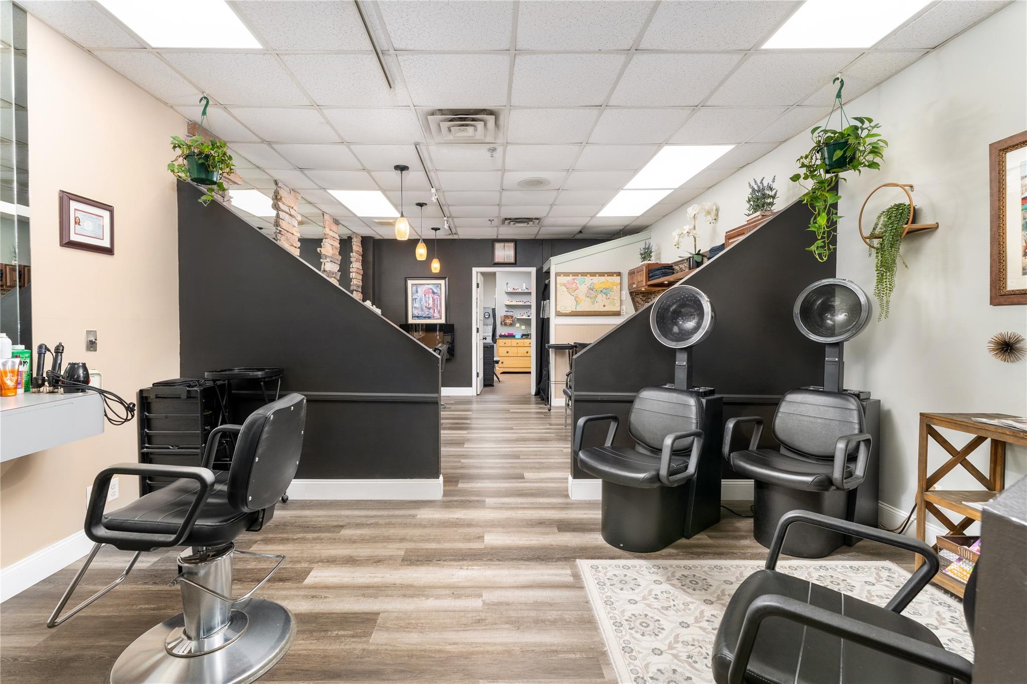 #8 photo, 99-10 Route 25A, サフォーク郡 Shoreham , NY 11786