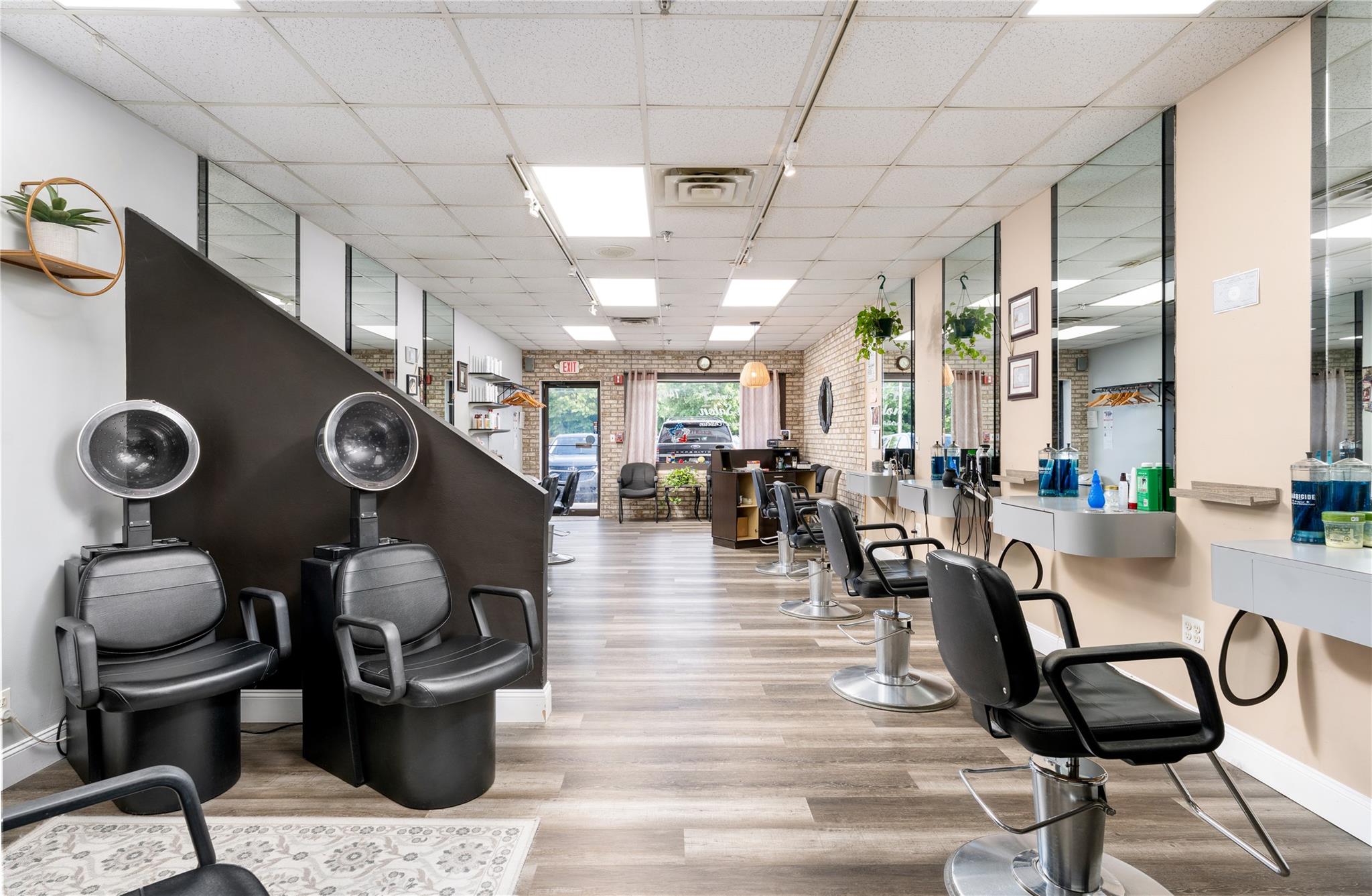 #9 photo, 99-10 Route 25A, サフォーク郡 Shoreham , NY 11786